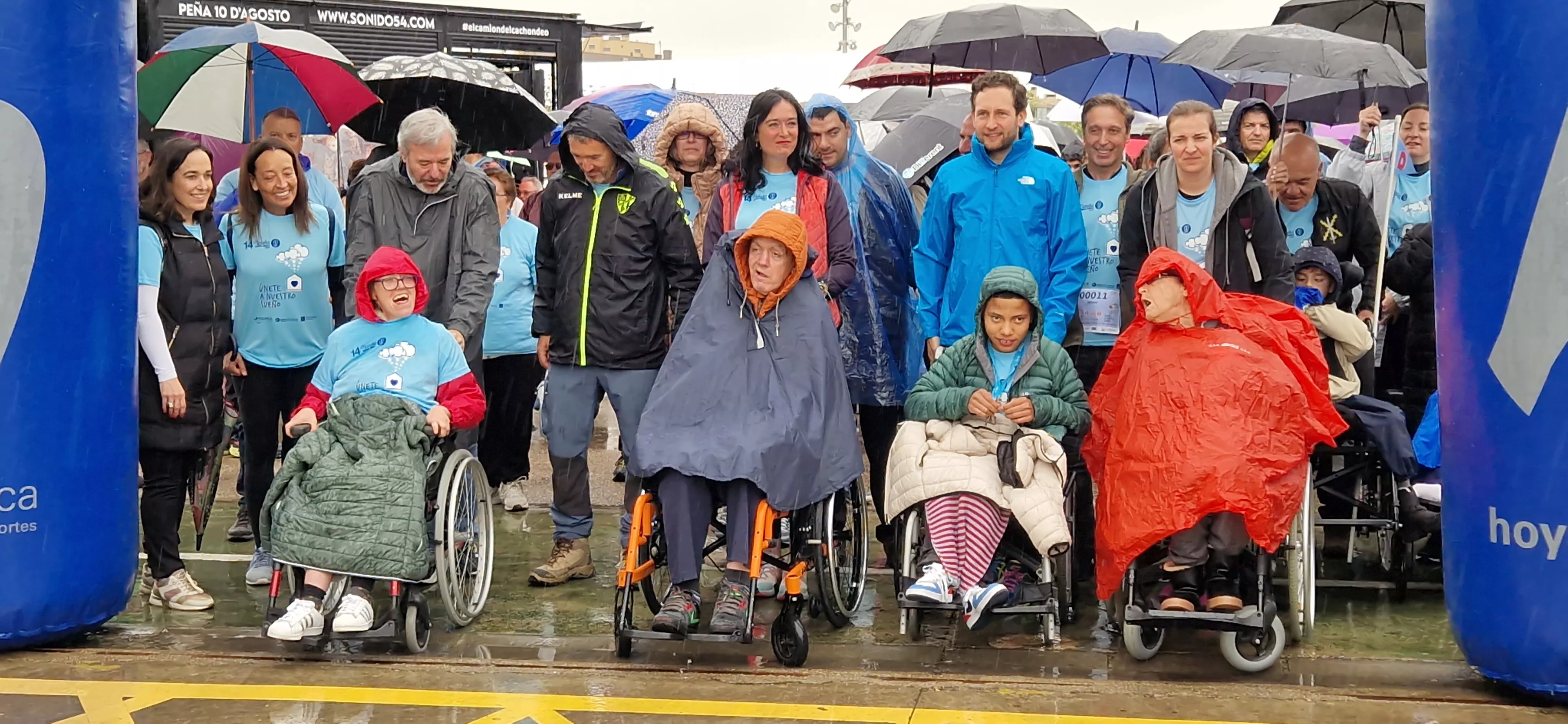 Salida de la 14ª Marcha Aspace Huesca. Foto Myriam Martínez
