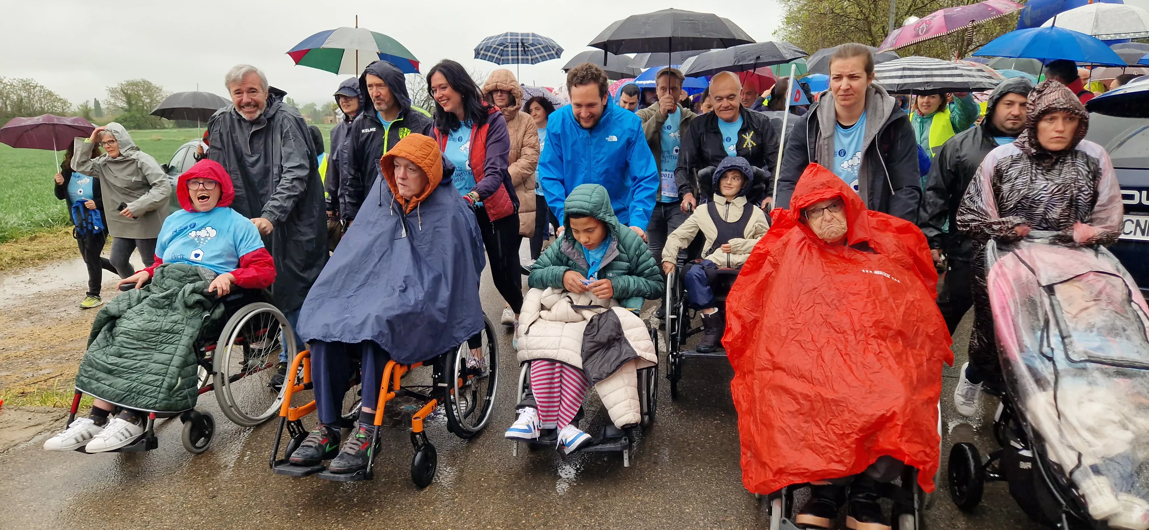 Salida de la 14ª Marcha Aspace Huesca. Foto Myriam Martínez