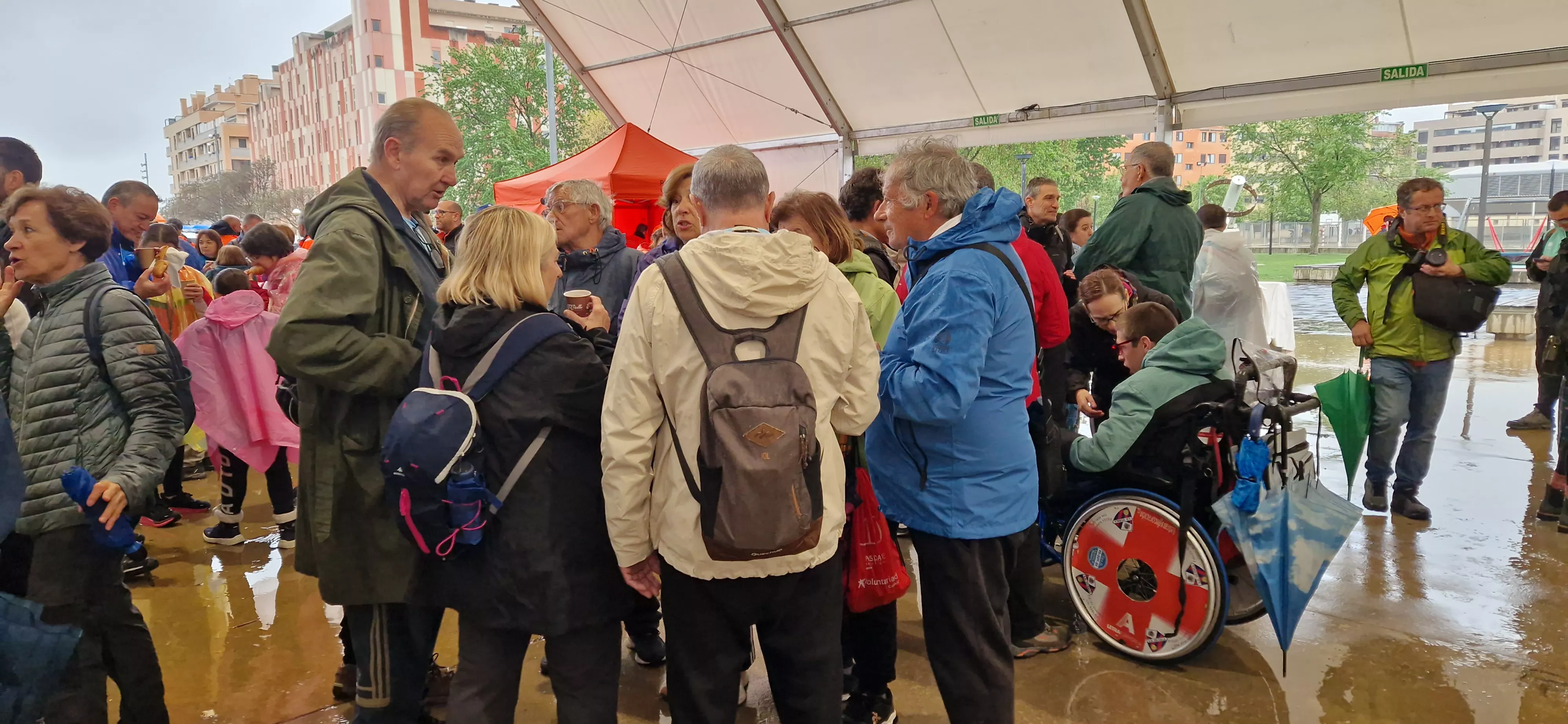 Salida de la 14ª Marcha Aspace Huesca. Foto Myriam Martínez