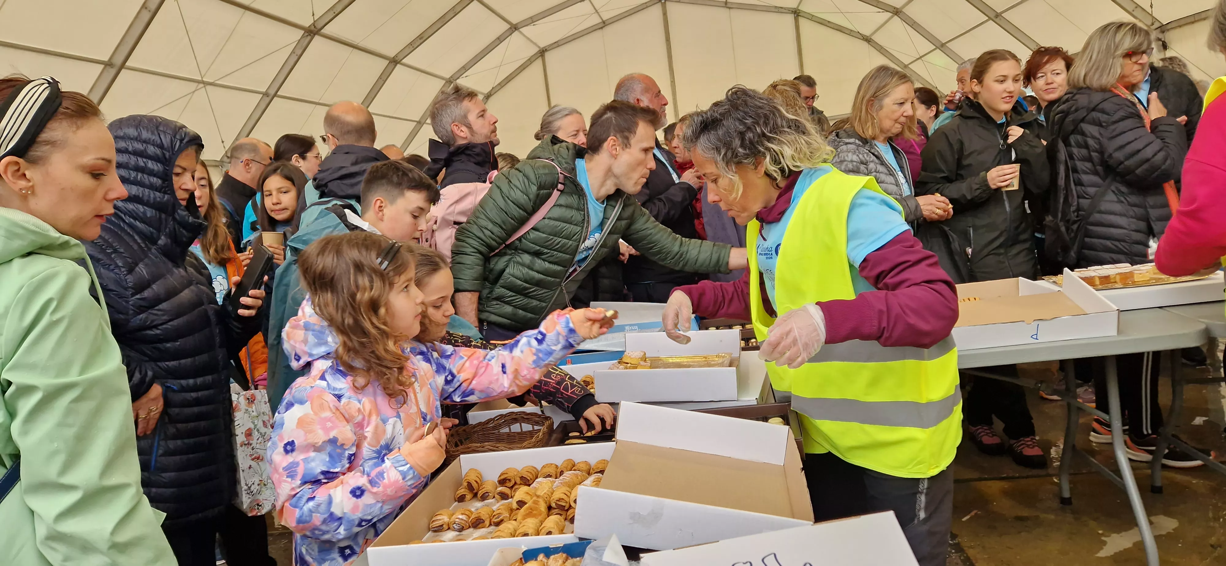Salida de la 14ª Marcha Aspace Huesca. Foto Myriam Martínez