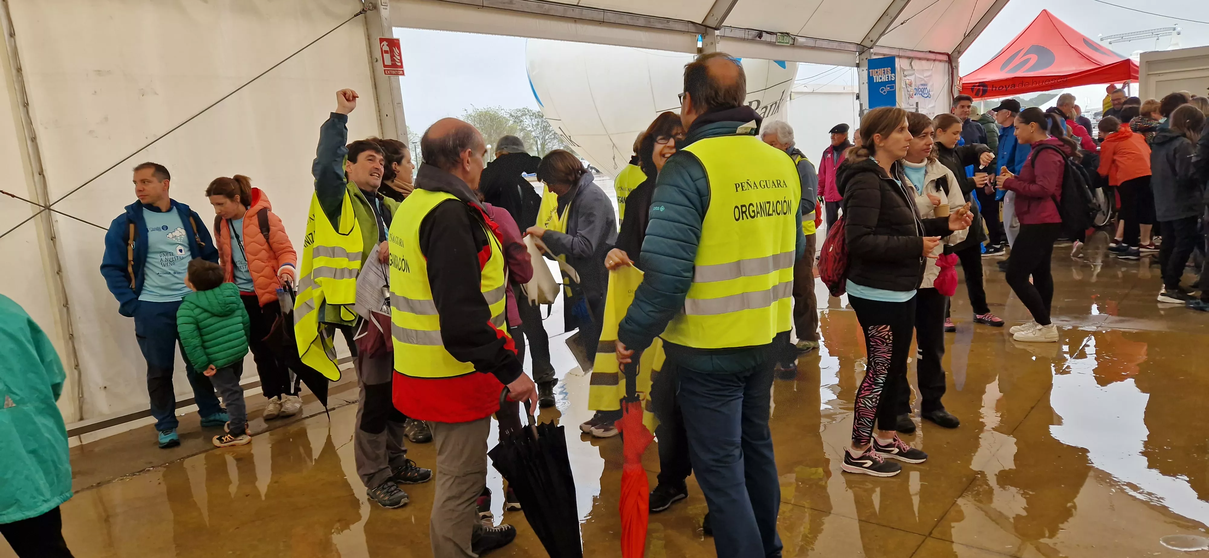 Salida de la 14ª Marcha Aspace Huesca. Foto Myriam Martínez