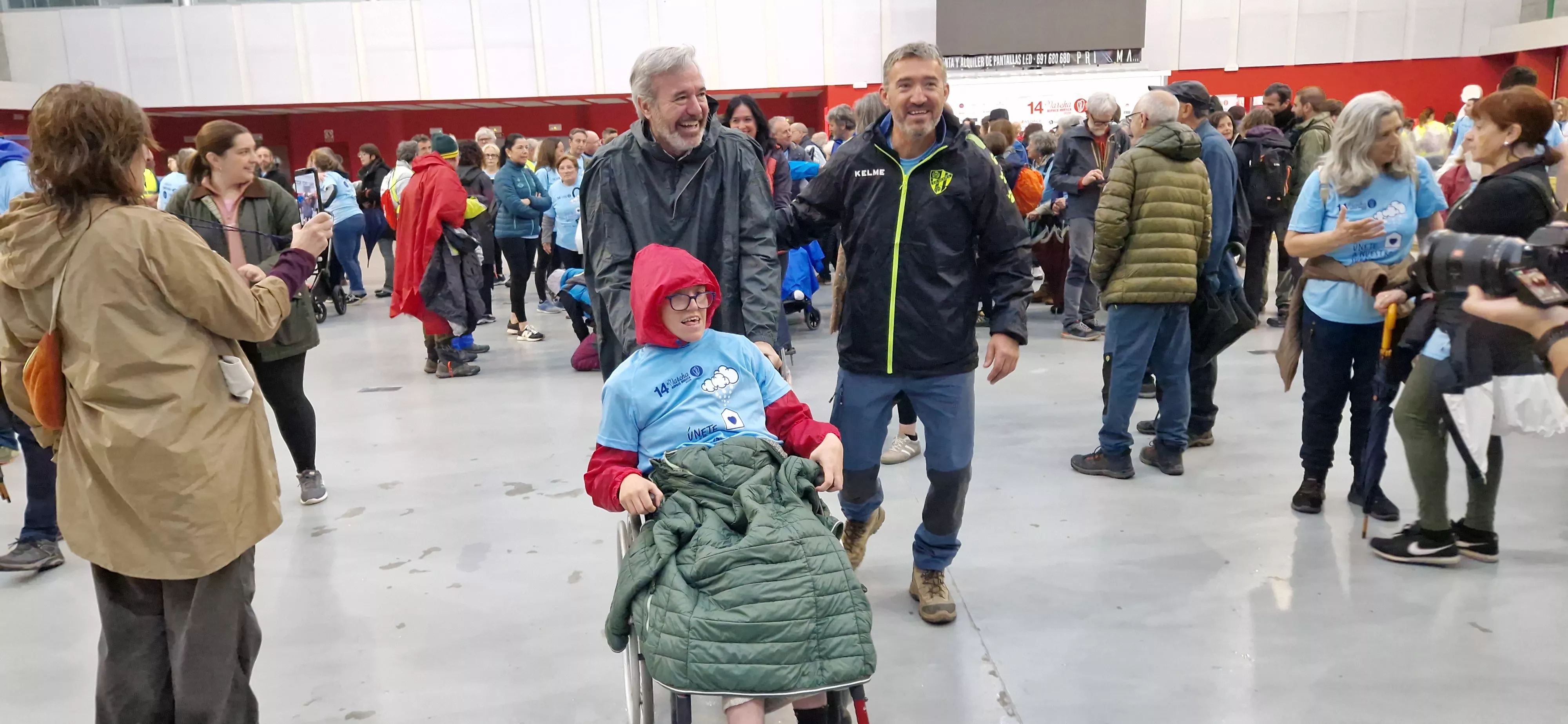 Salida de la 14ª Marcha Aspace Huesca. Foto Myriam Martínez