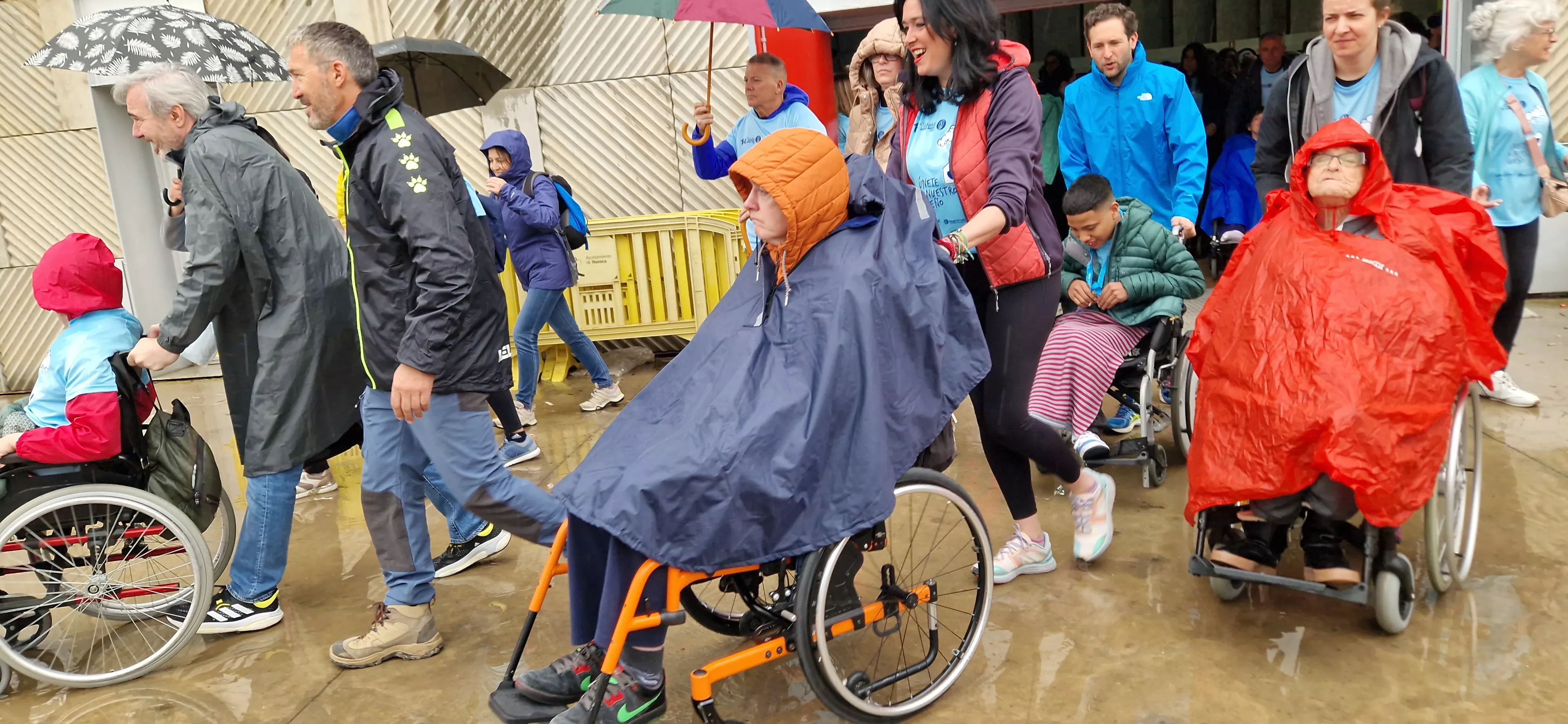 Salida de la 14ª Marcha Aspace Huesca. Foto Myriam Martínez