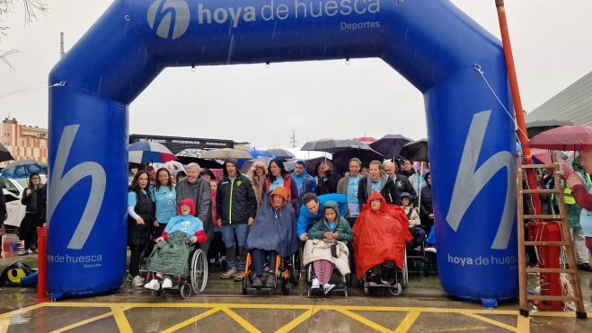 Salida de la 14ª Marcha Aspace Huesca. Foto Myriam Martínez