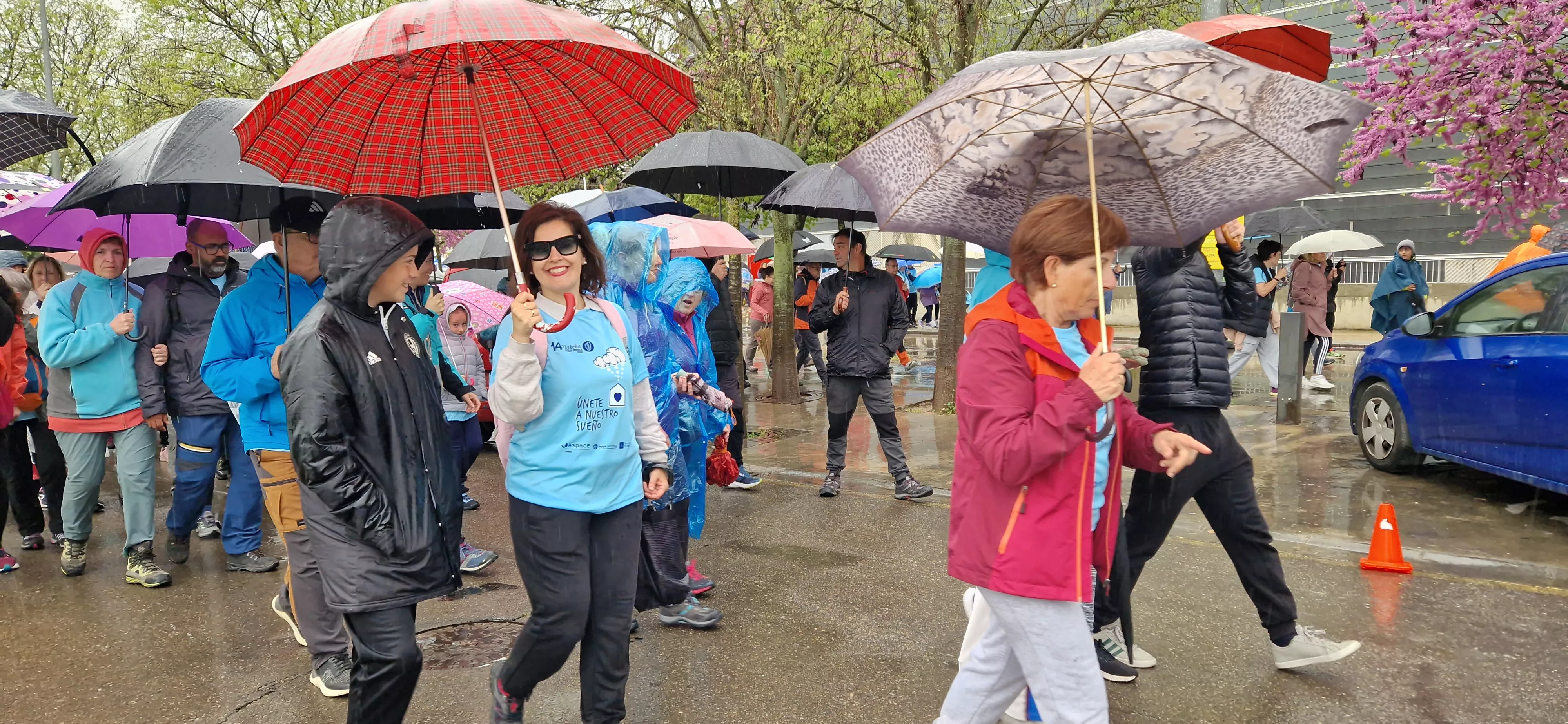 Salida de la 14ª Marcha Aspace Huesca. Foto Myriam Martínez