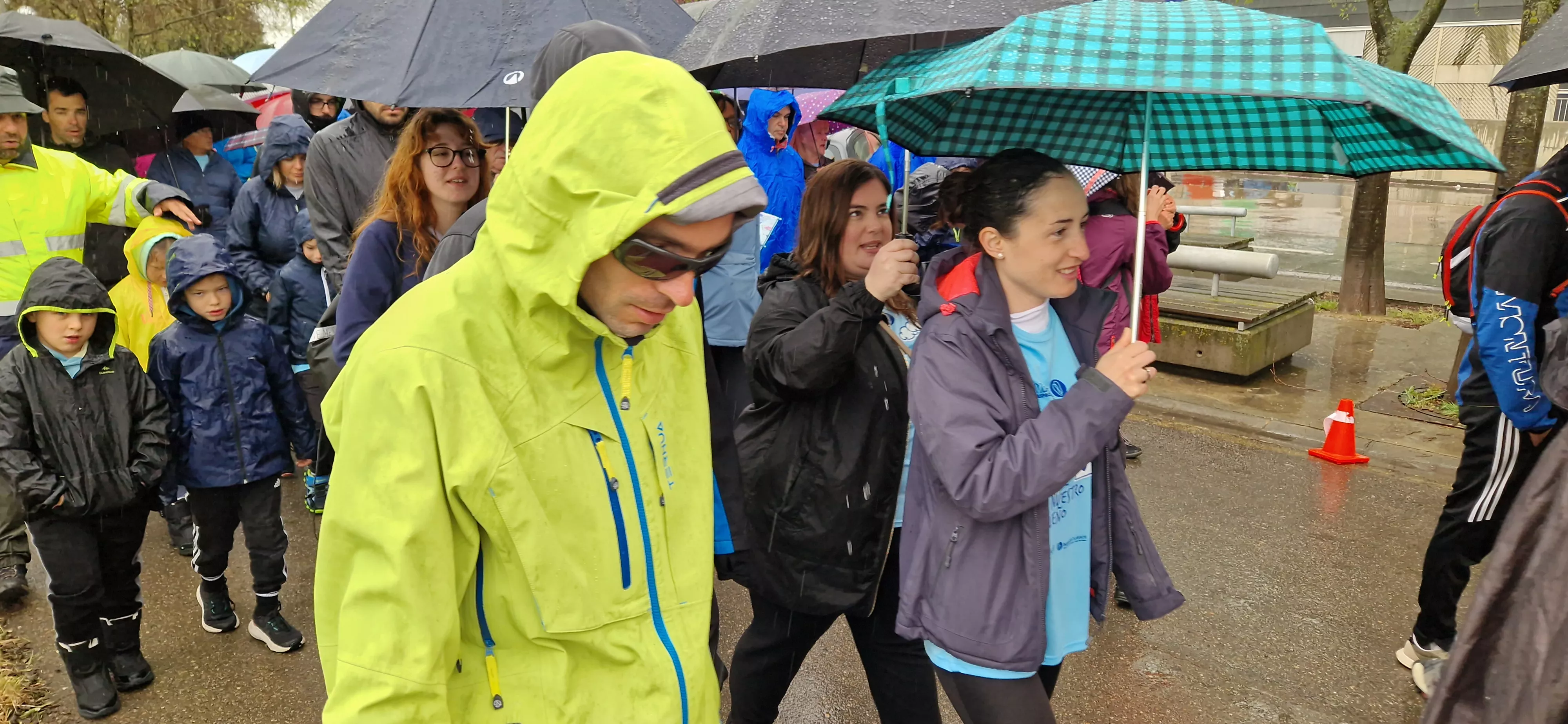 Salida de la 14ª Marcha Aspace Huesca. Foto Myriam Martínez