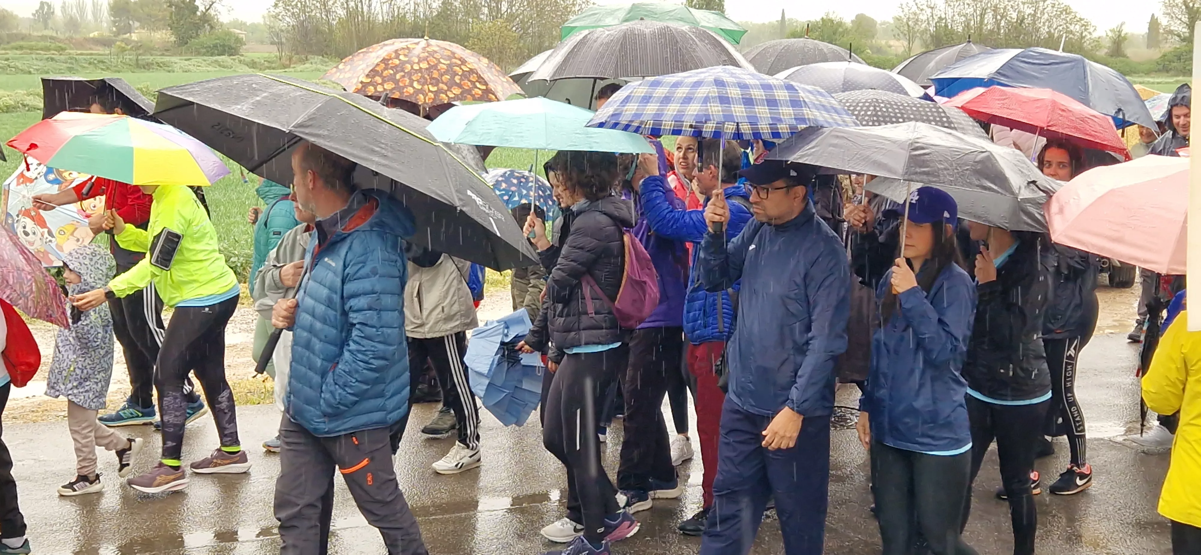 Salida de la 14ª Marcha Aspace Huesca. Foto Myriam Martínez