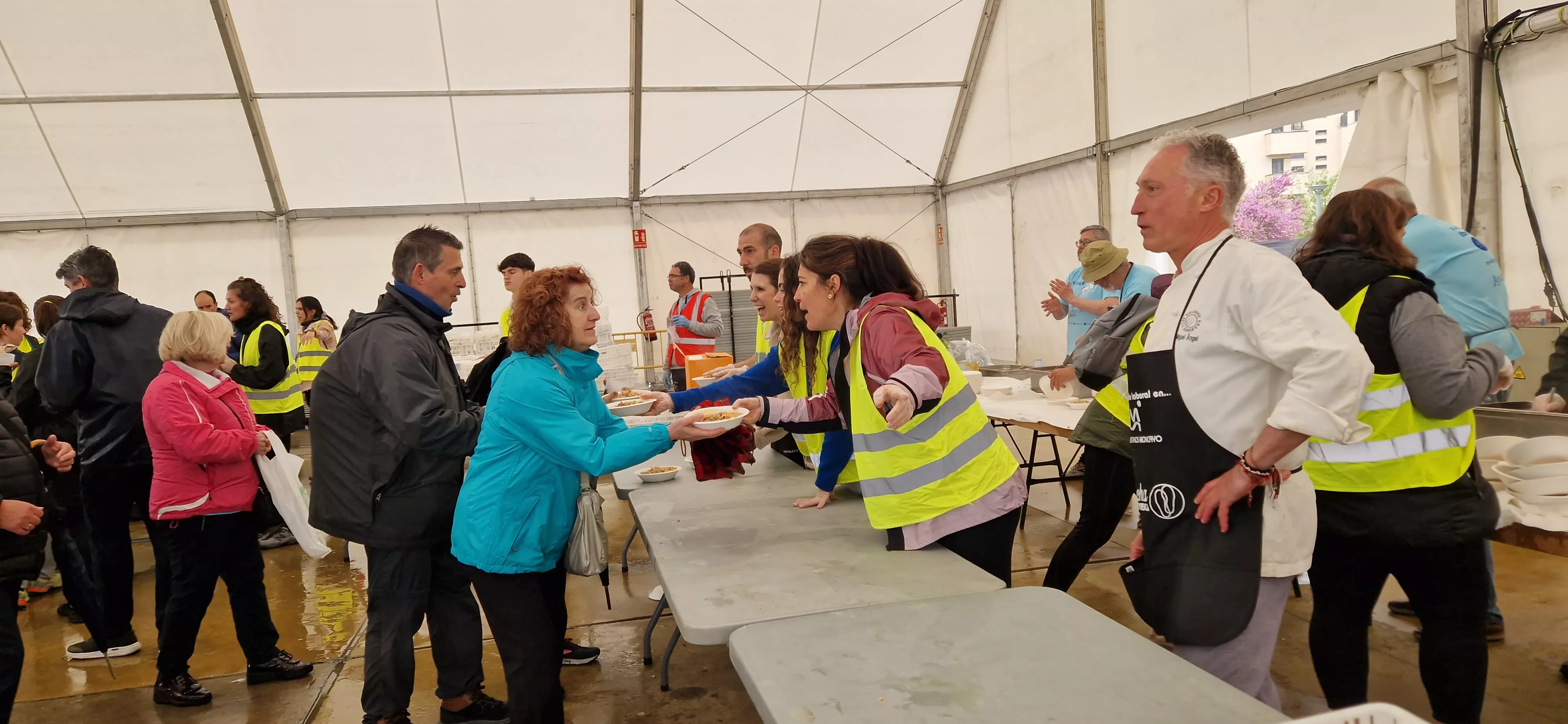 Comida de la 14ª Marcha Aspace. Foto Myriam Martínez