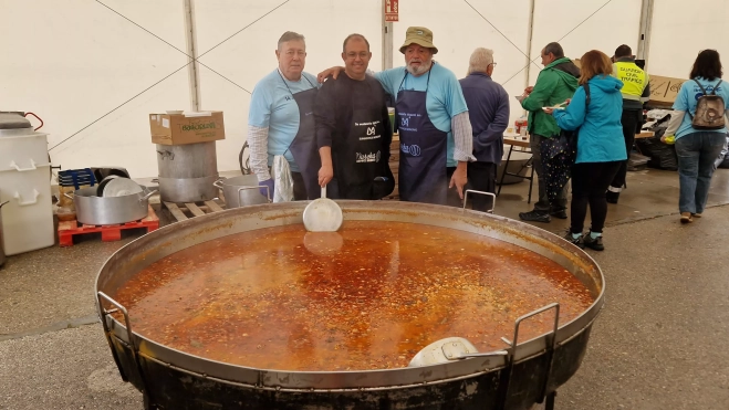 Comida de la 14ª Marcha Aspace. Foto Myriam Martínez