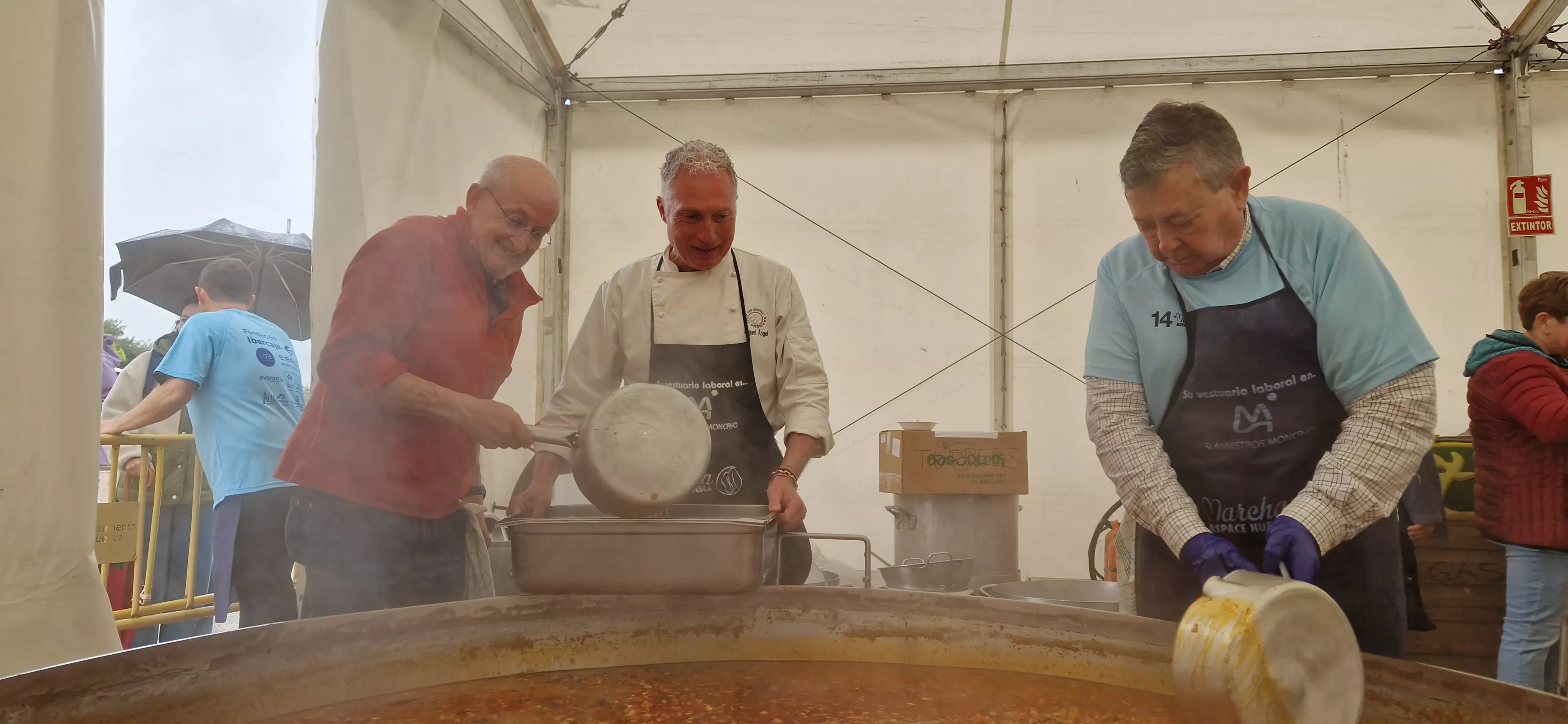 Comida de la 14ª Marcha Aspace. Foto Myriam Martínez