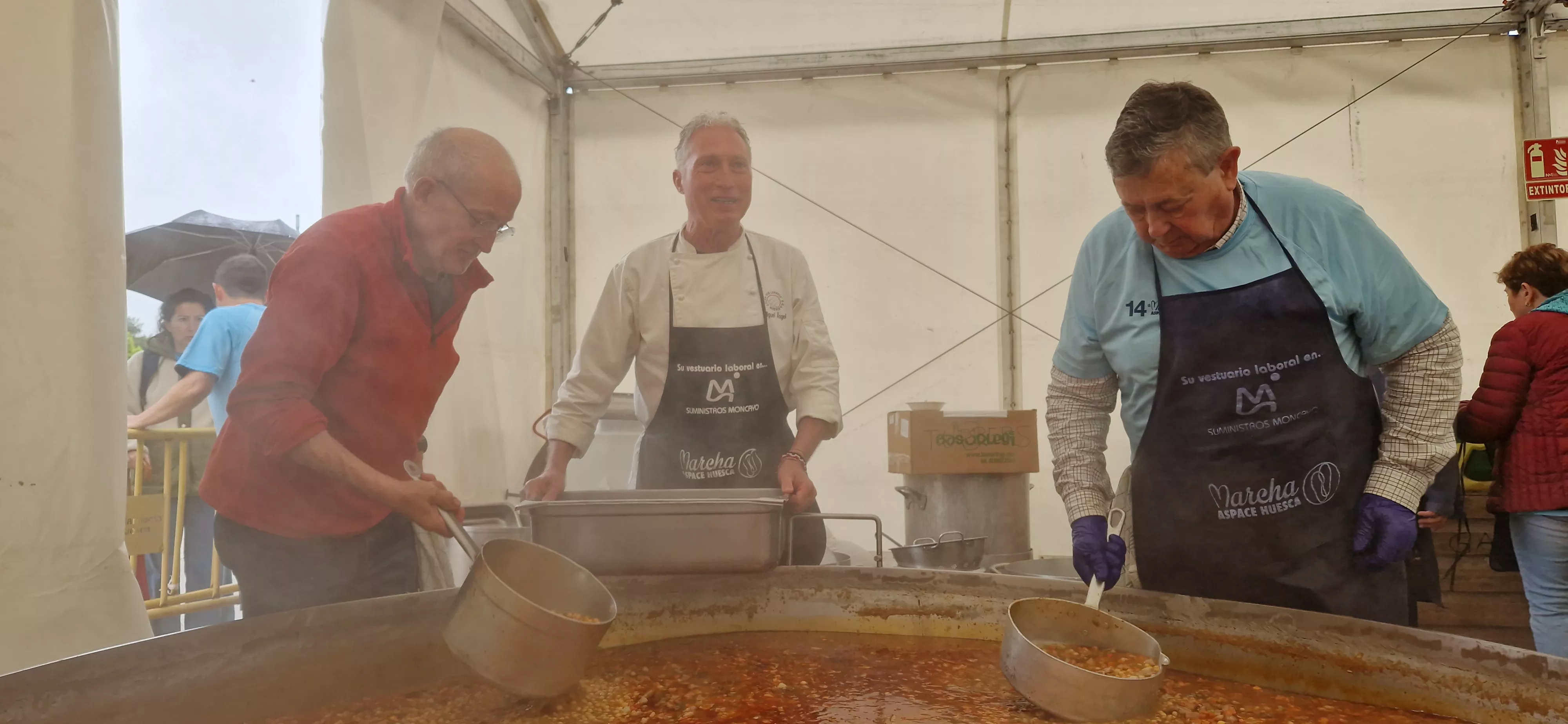 Comida de la 14ª Marcha Aspace. Foto Myriam Martínez