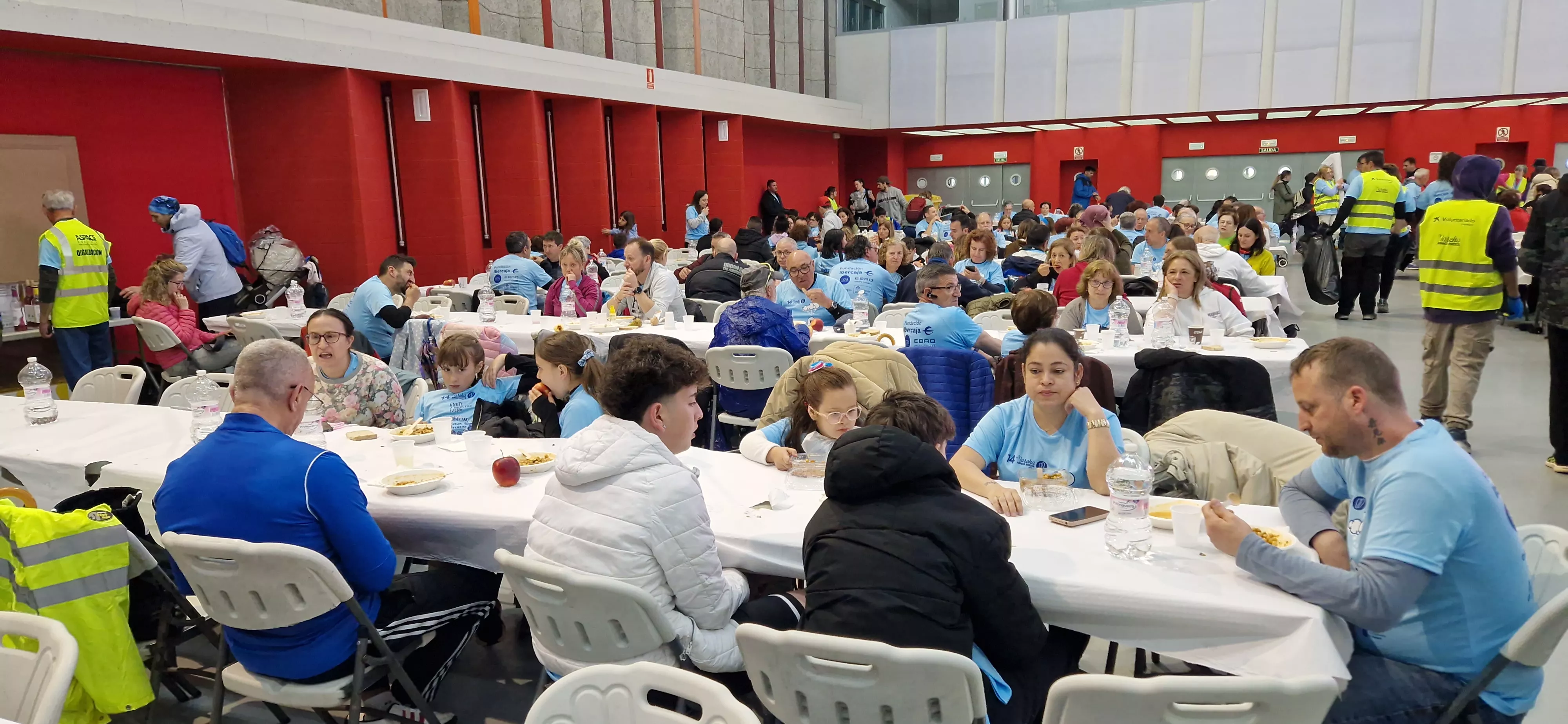 Comida de la 14ª Marcha Aspace. Foto Myriam Martínez