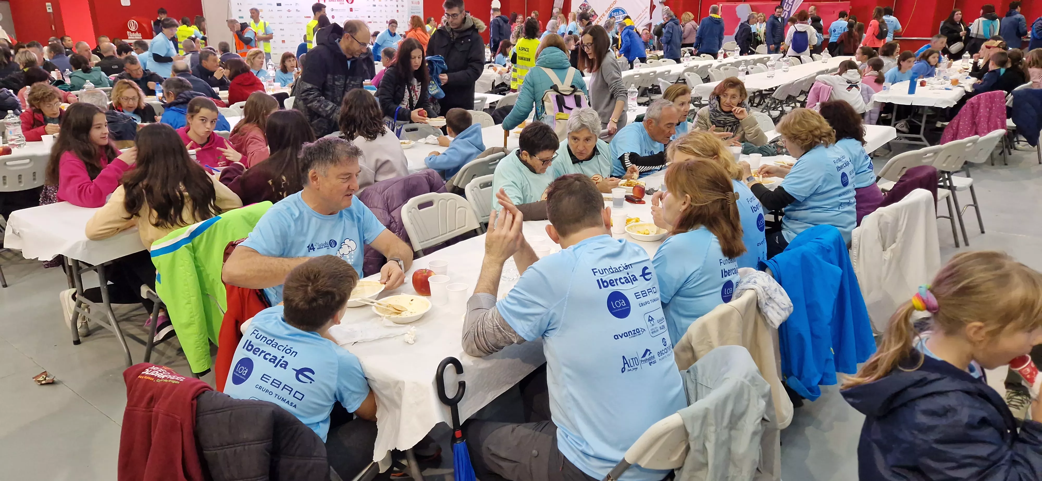 Comida de la 14ª Marcha Aspace. Foto Myriam Martínez