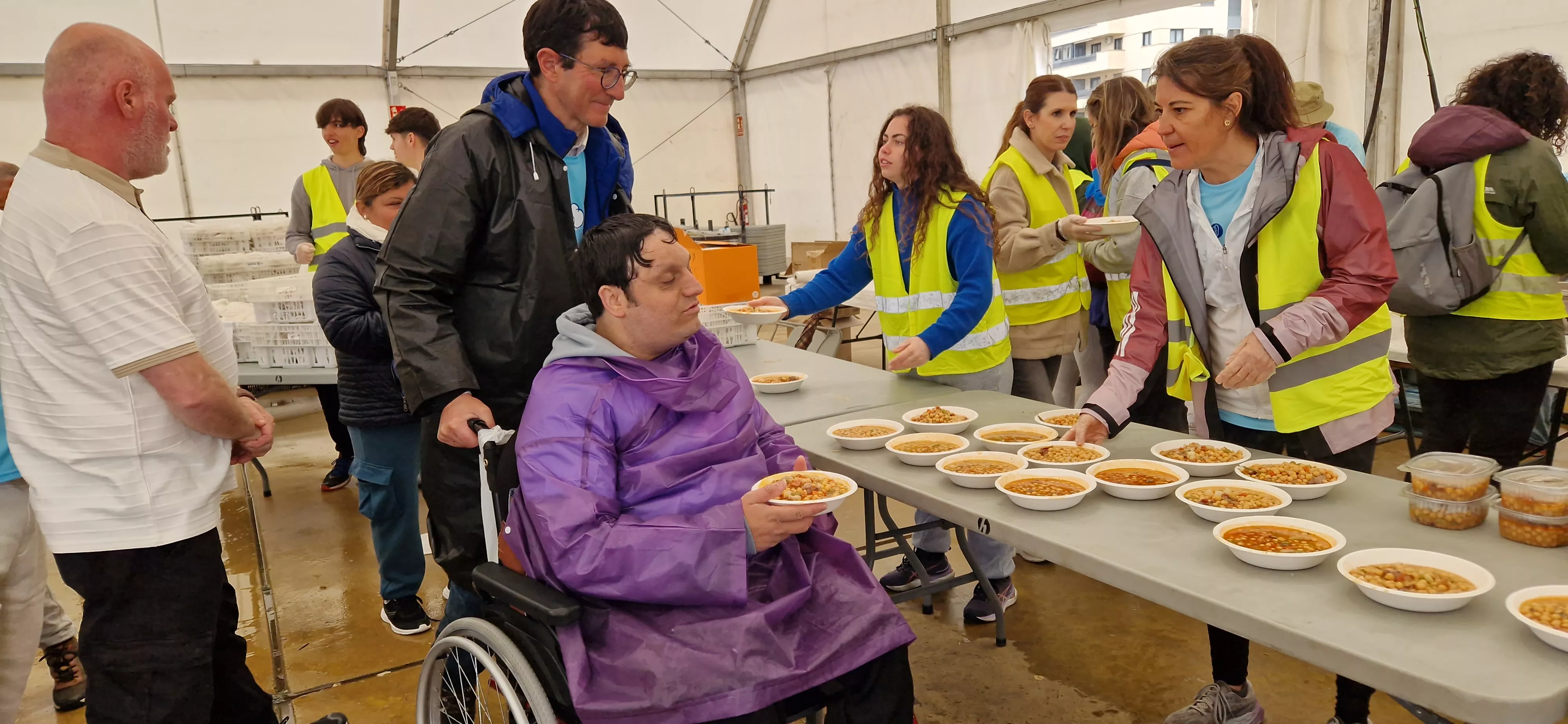 Comida de la 14ª Marcha Aspace. Foto Myriam Martínez