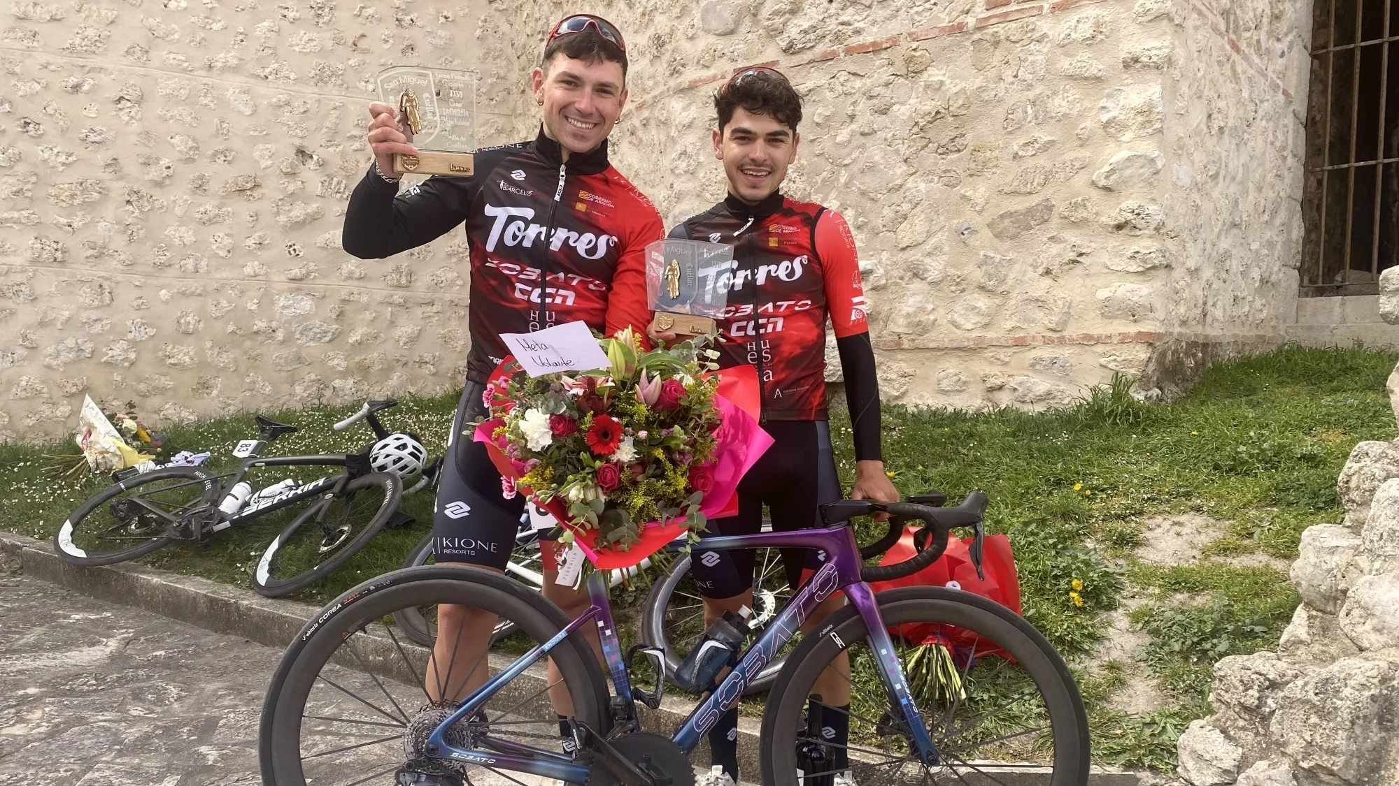 Sergio López y Diego Gonzalo (Torres-Sobato) suben al pódium en Cuéllar