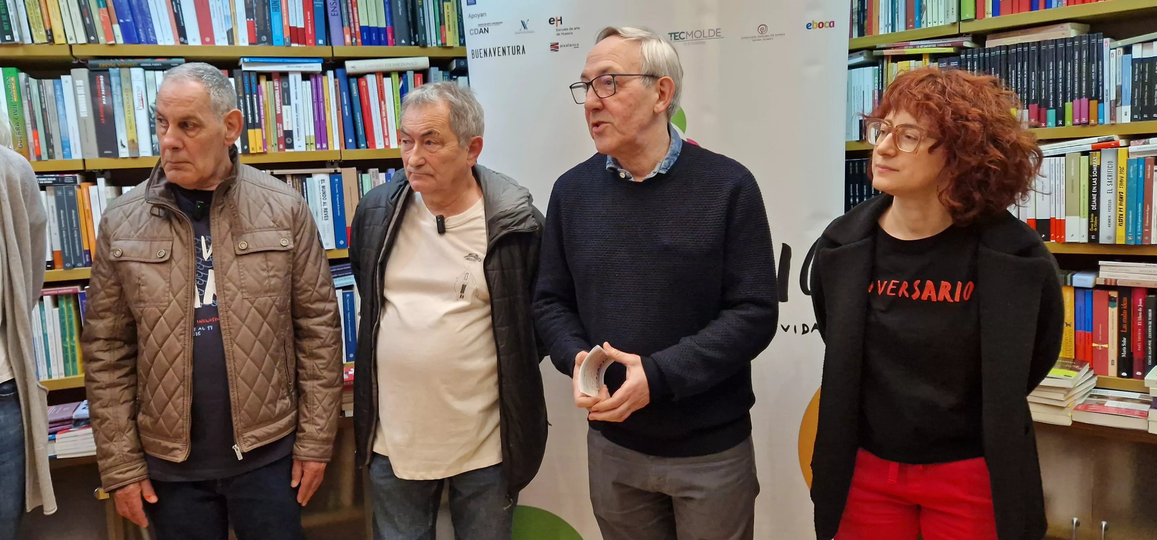 "Con A de Antonio", la exposición de Diversario en la librería Anónima. Foto Myriam Martínez