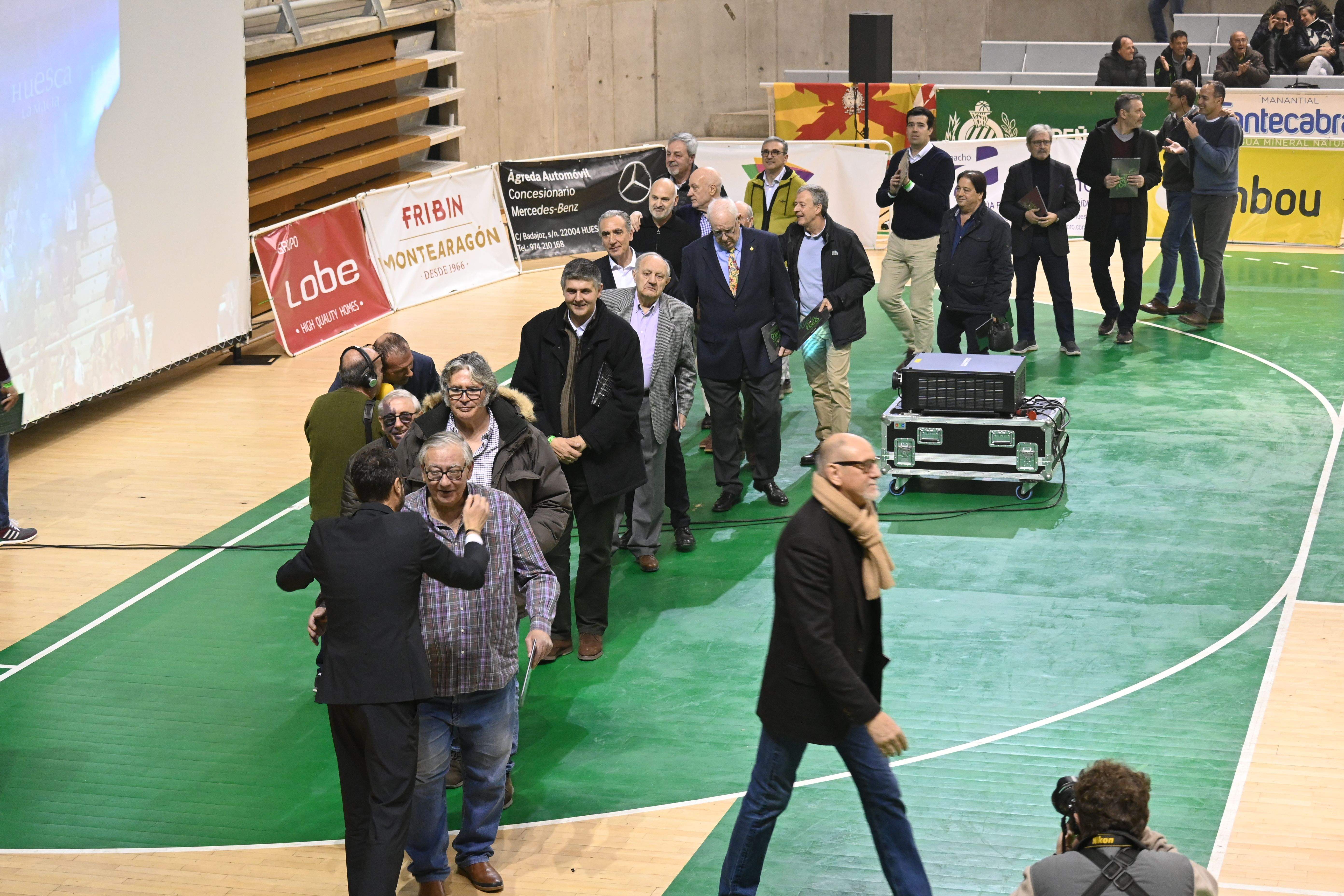 Fiesta en el Palacio de los Deportes de Huesca con La Magia en el recuerdo. Foto Carlos Jalle