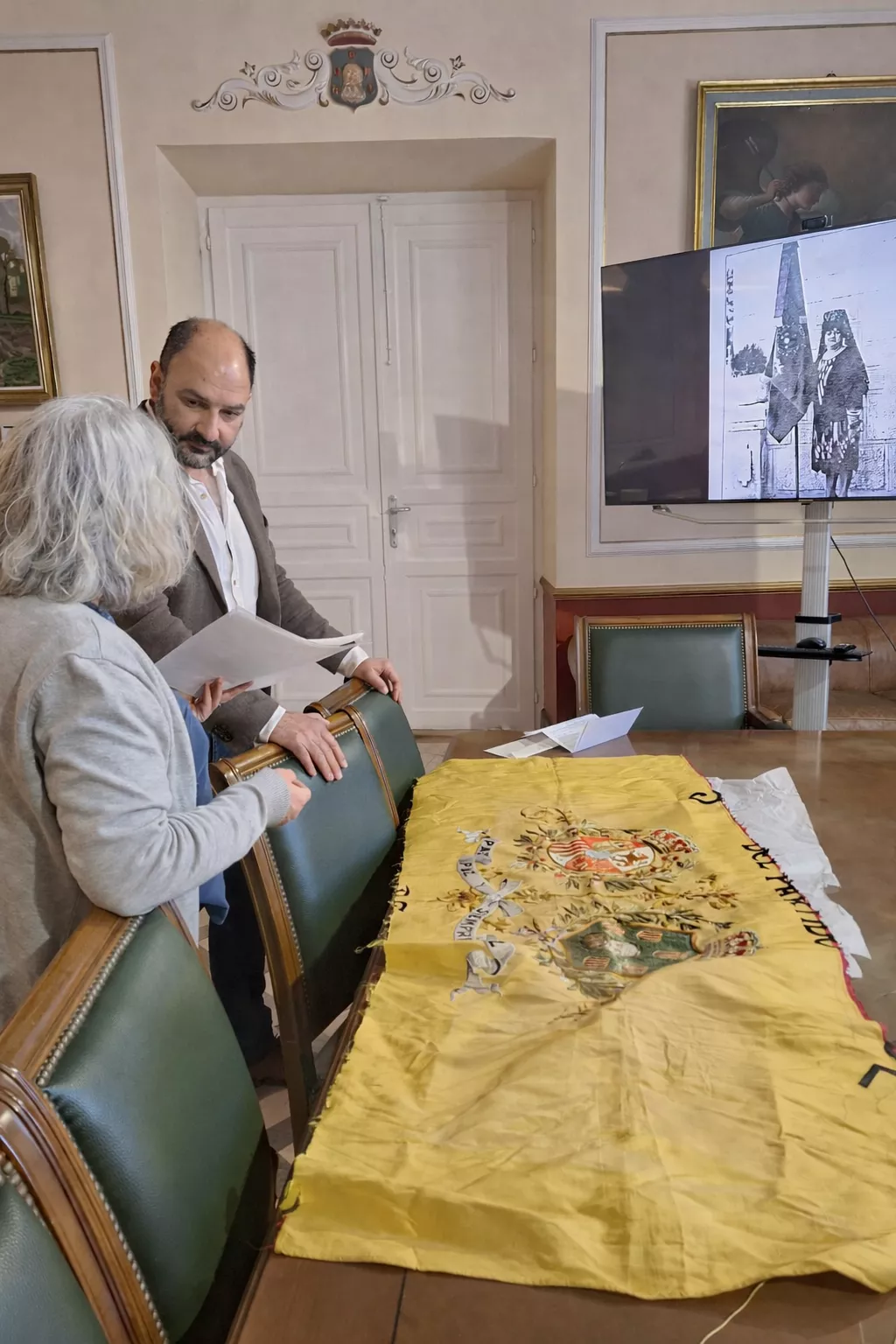 Barbastro recupera la histórica bandera del Somatén