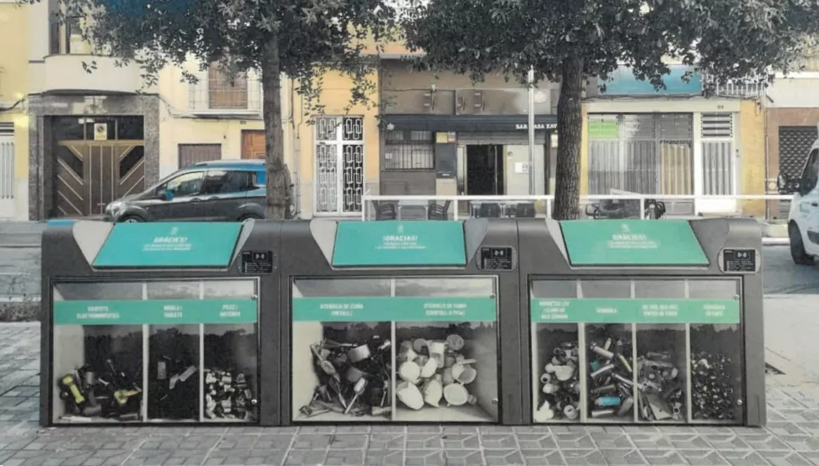 Imagen de un punto limpio de proximidad.