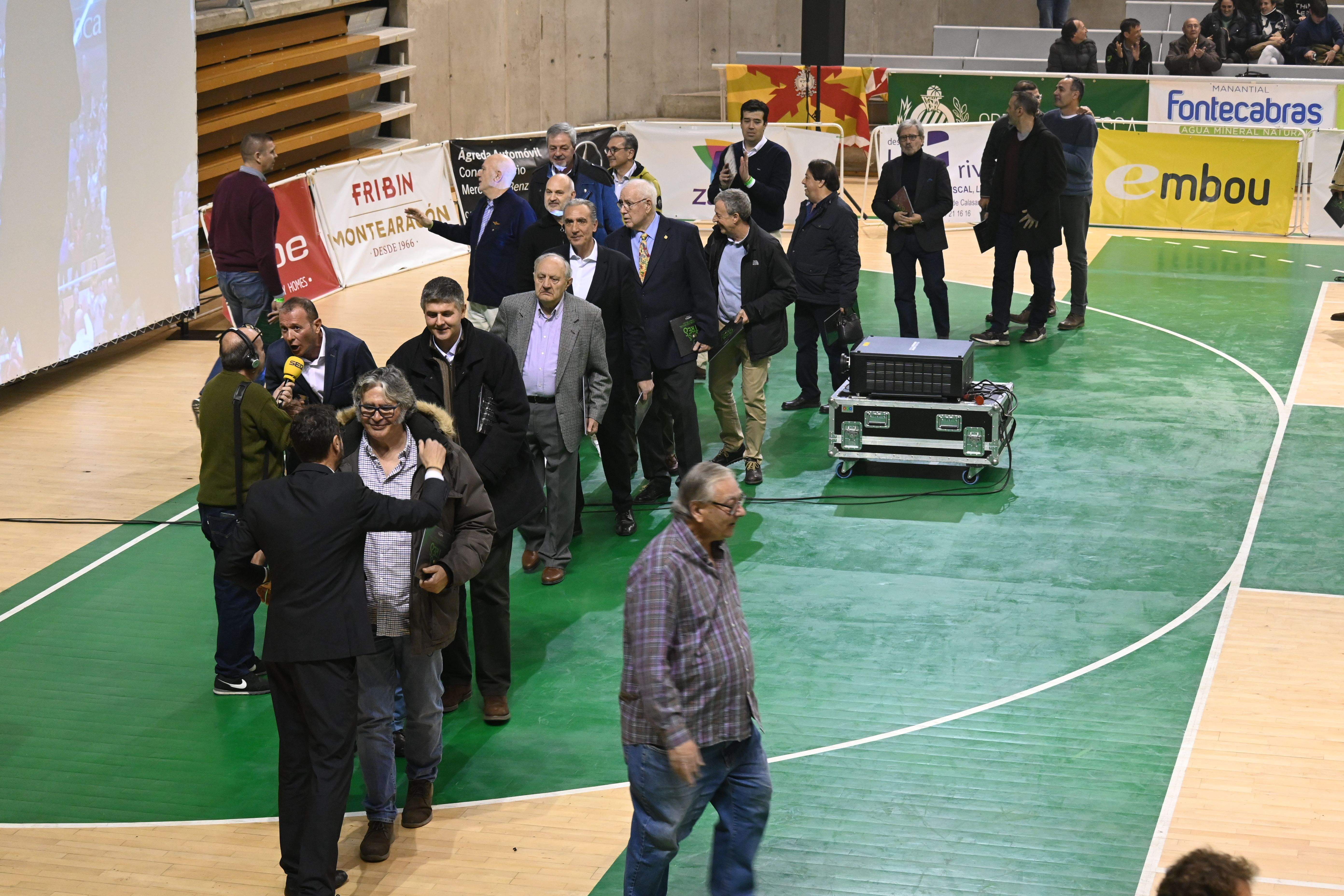 Fiesta en el Palacio de los Deportes de Huesca con La Magia en el recuerdo. Foto Carlos Jalle