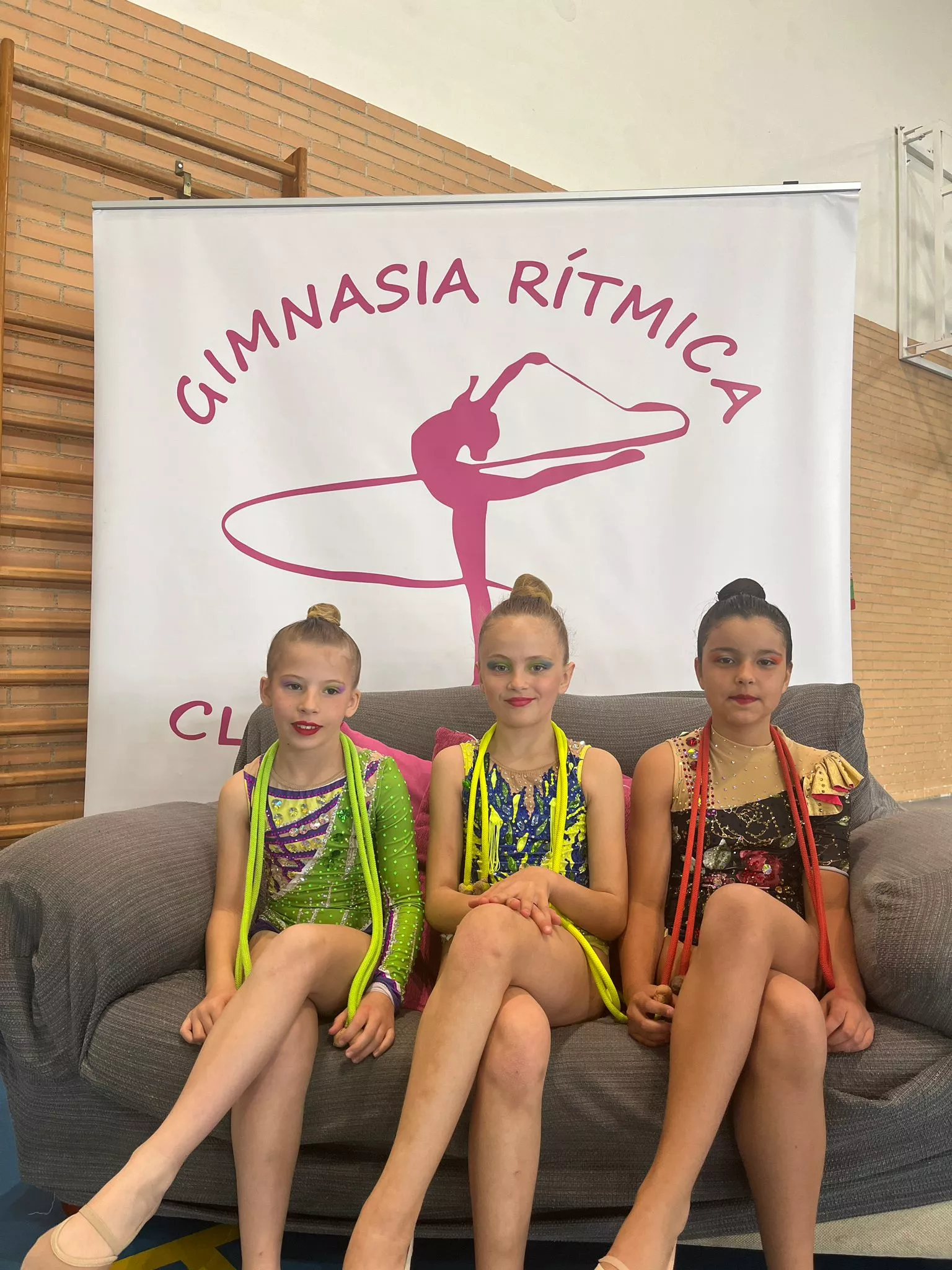 Gimnastas y podios del Club 2000 Barbastro 