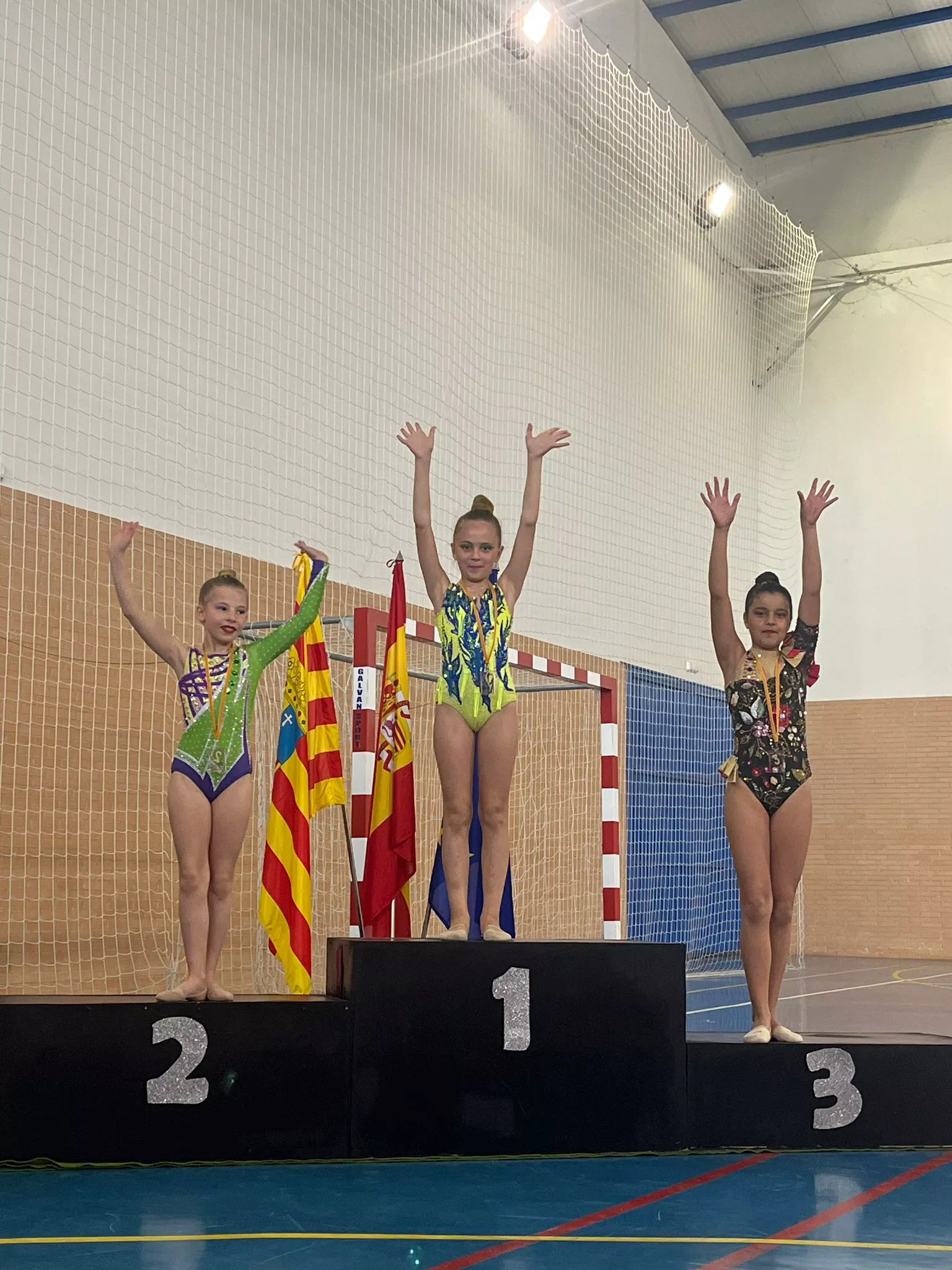 Gimnastas y podios del Club 2000 Barbastro 