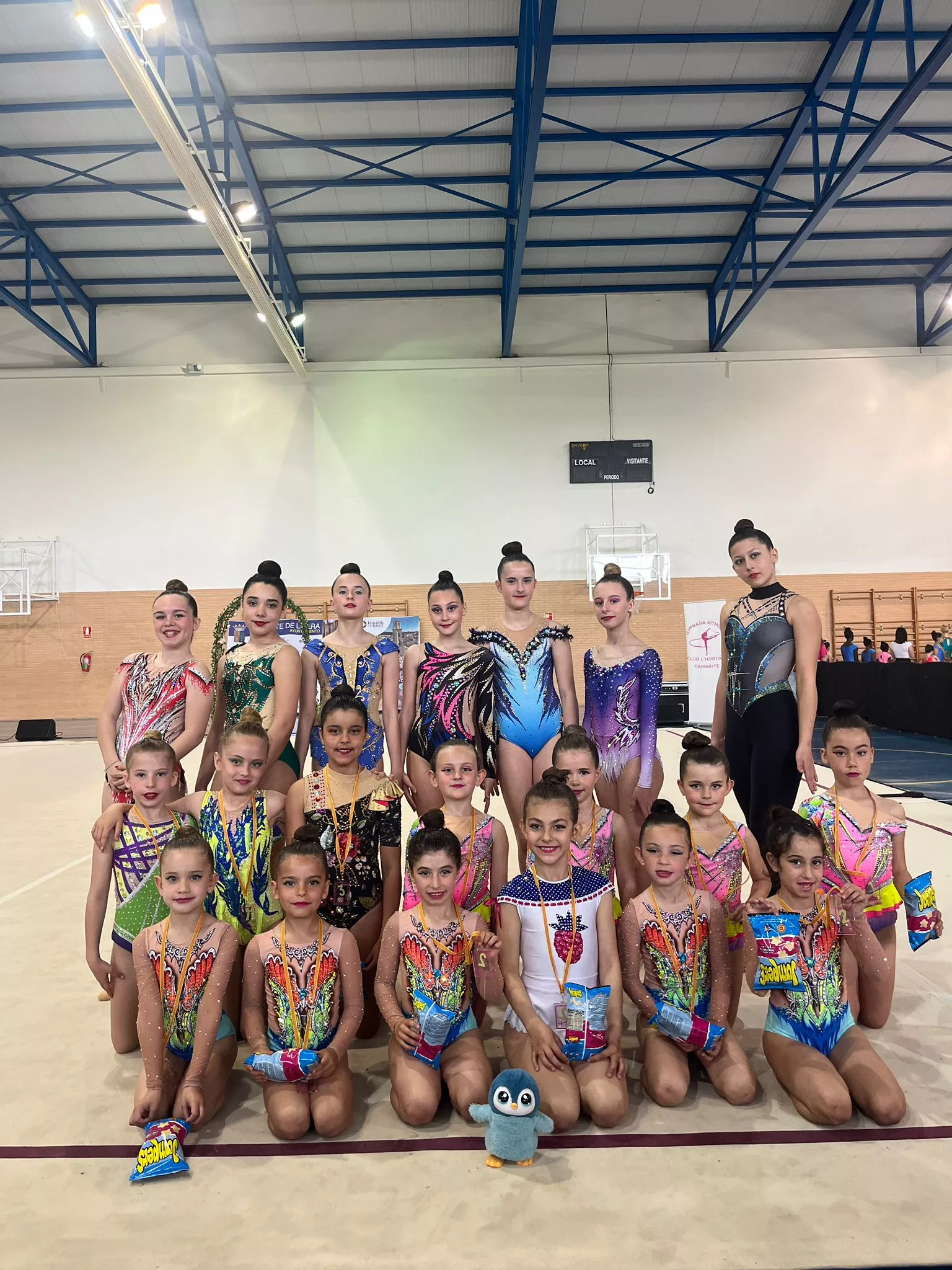 Gimnastas y podios del Club 2000 Barbastro 