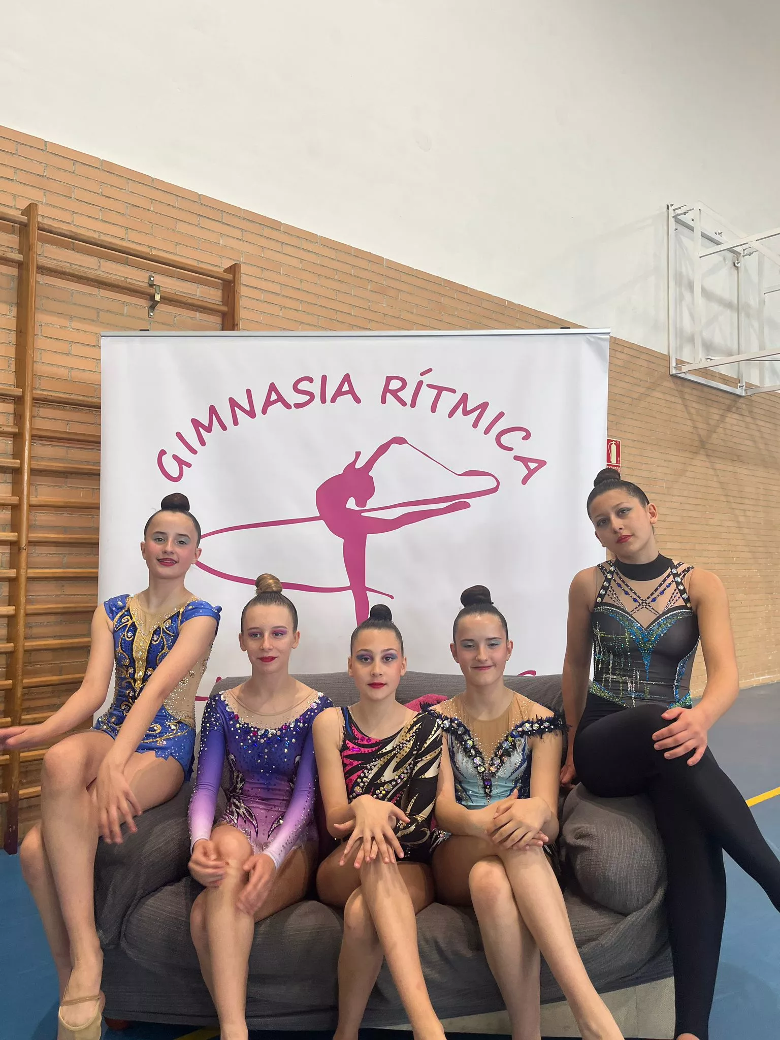 Gimnastas y podios del Club 2000 Barbastro 