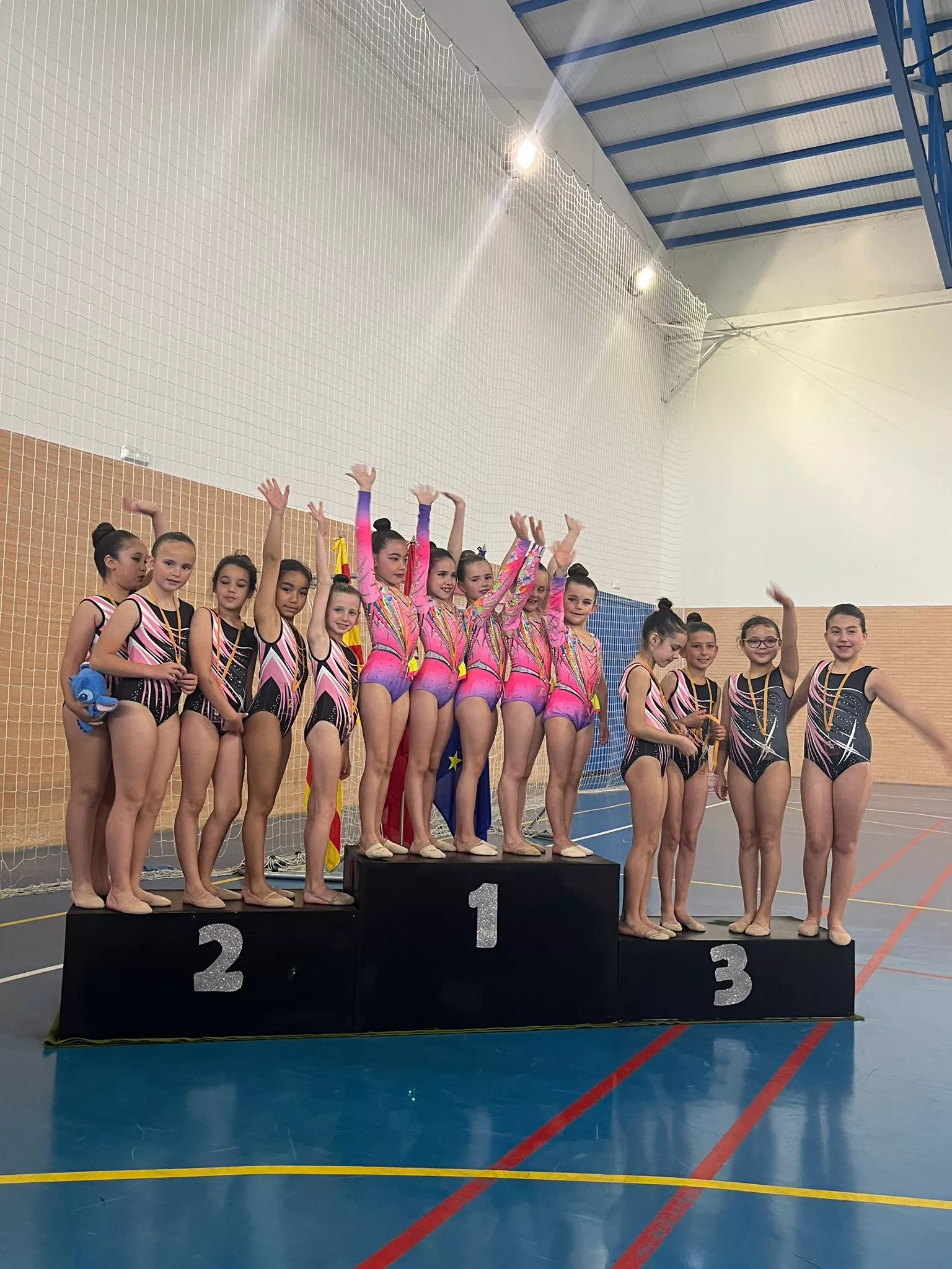Gimnastas y podios del Club 2000 Barbastro 