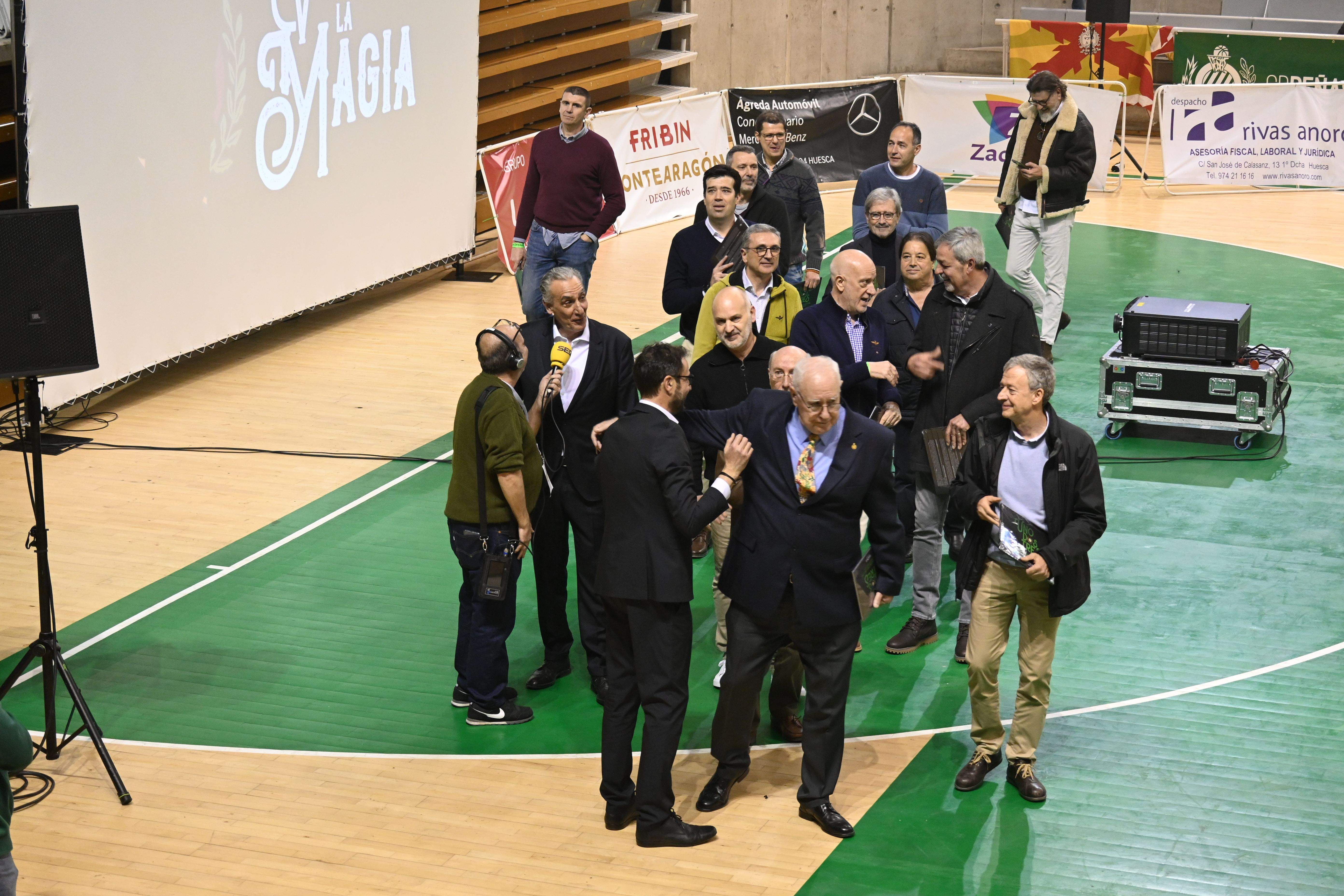 Fiesta en el Palacio de los Deportes de Huesca con La Magia en el recuerdo. Foto Carlos Jalle