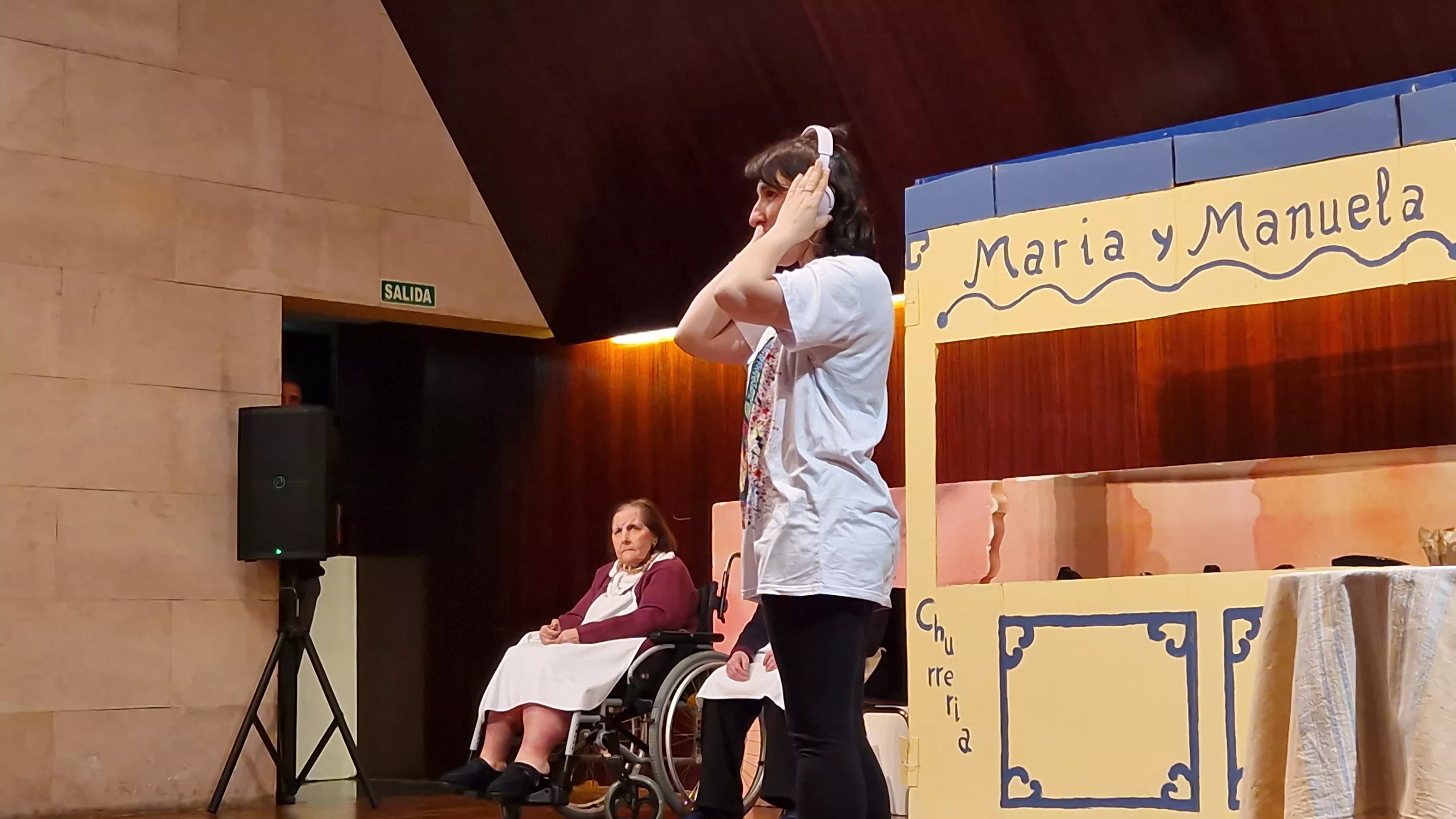 Chocolate con churros, de la Cruz Blanca, en Diversario. Foto Myriam Martínez