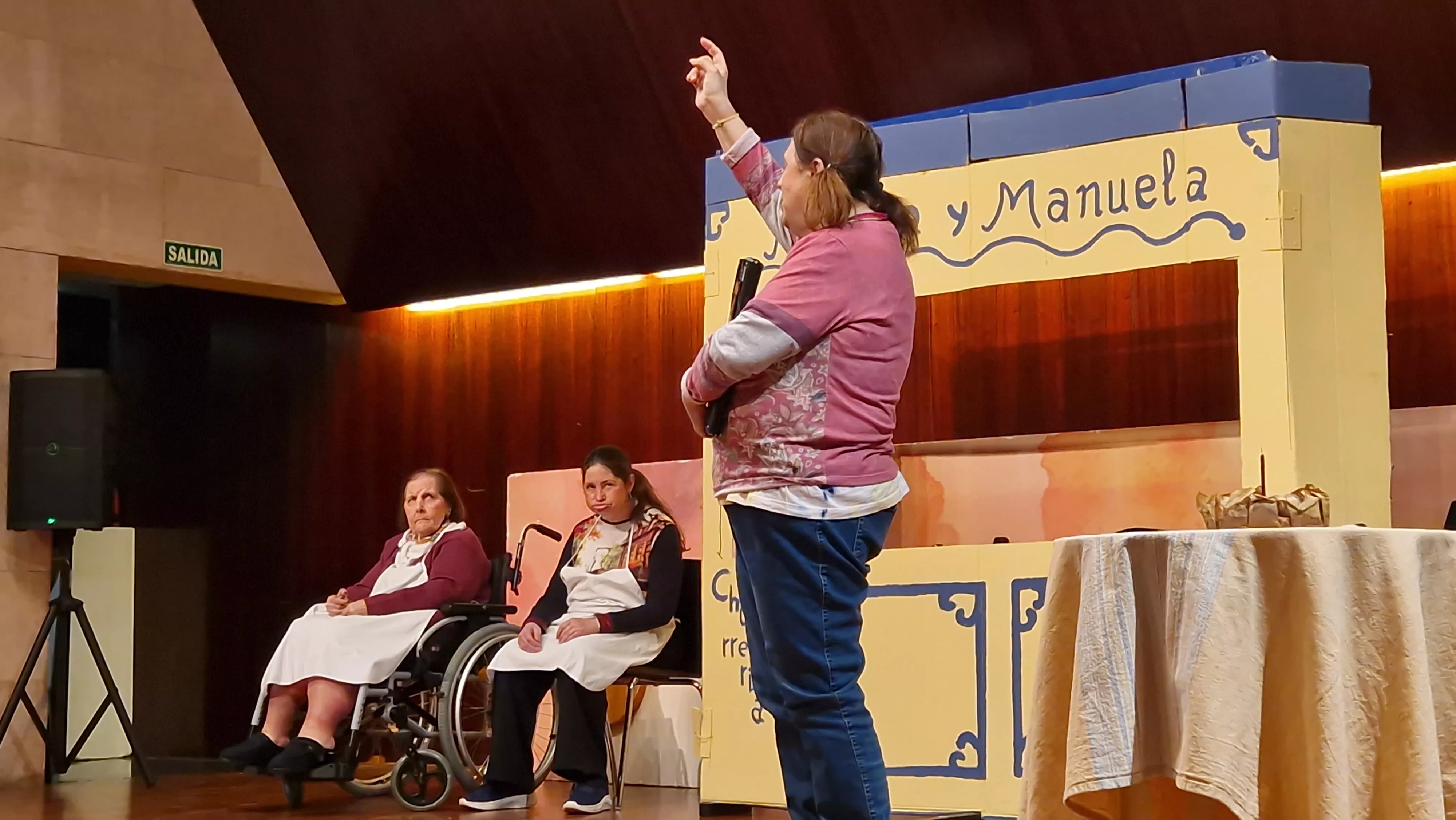 Chocolate con churros, de la Cruz Blanca, en Diversario. Foto Myriam Martínez