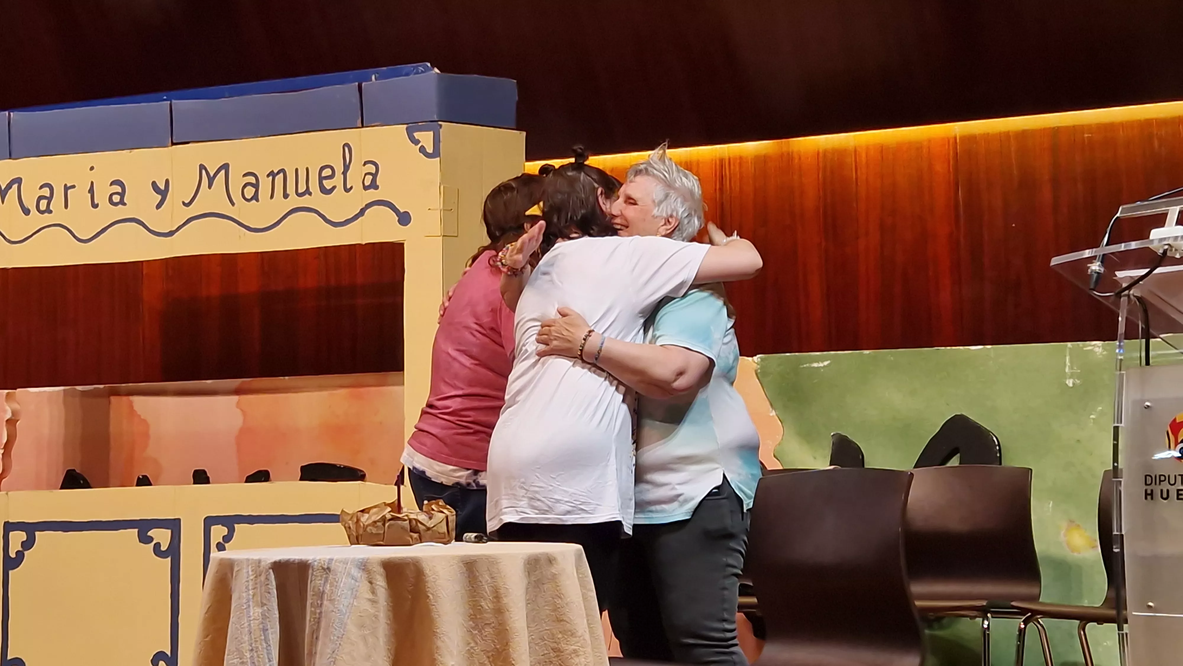 Chocolate con churros, de la Cruz Blanca, en Diversario. Foto Myriam Martínez