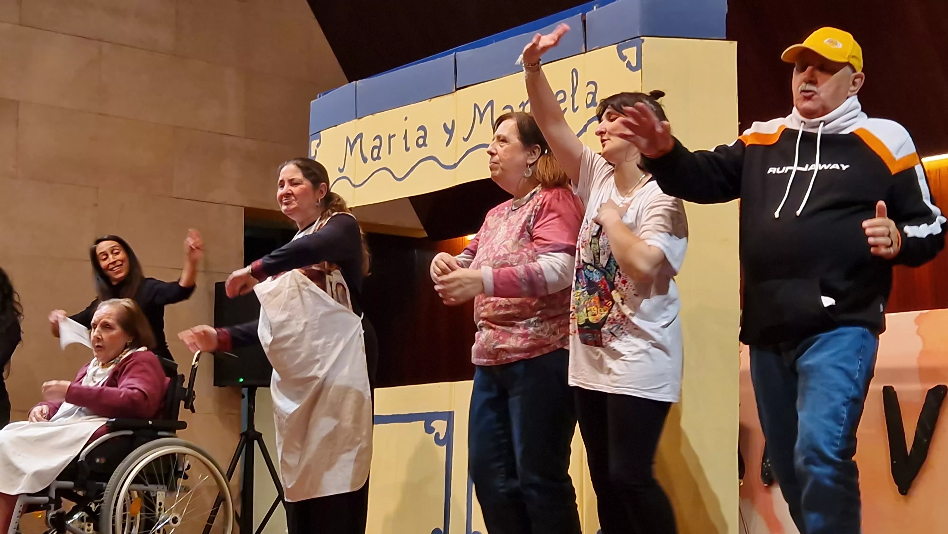 Chocolate con churros, de la Cruz Blanca, en Diversario. Foto Myriam Martínez