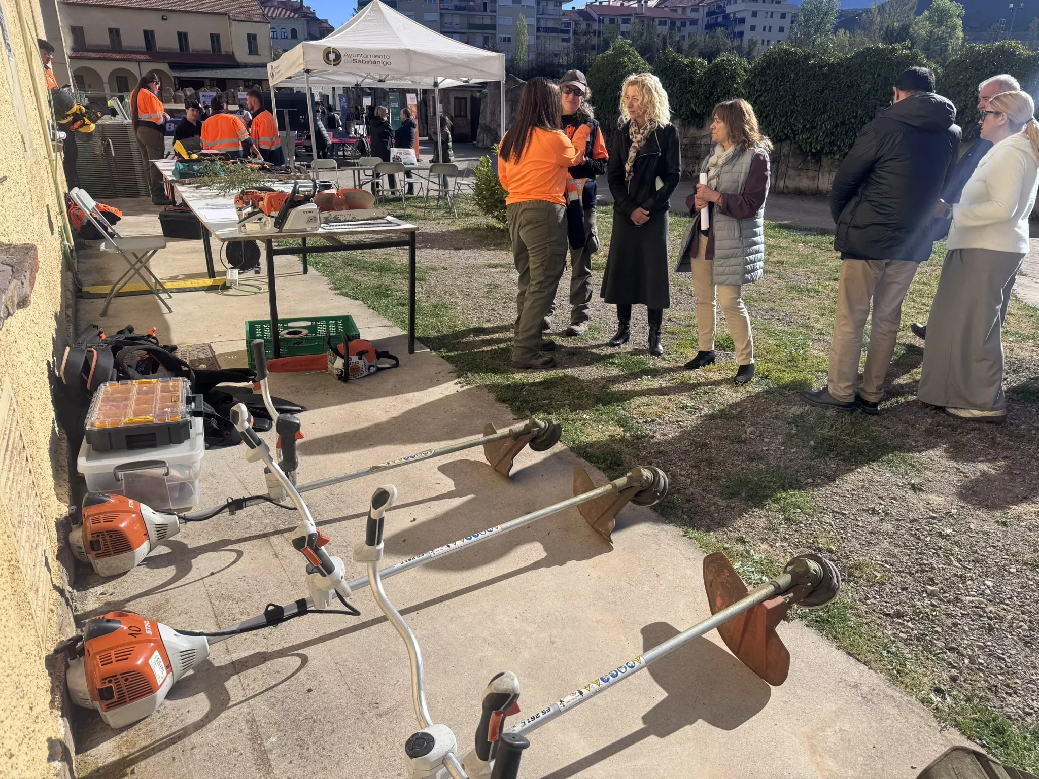 El encuentro ‘Oportunidades a tu alcance’ conecta a estudiantes con 24 empresas y 16 centros educativos.