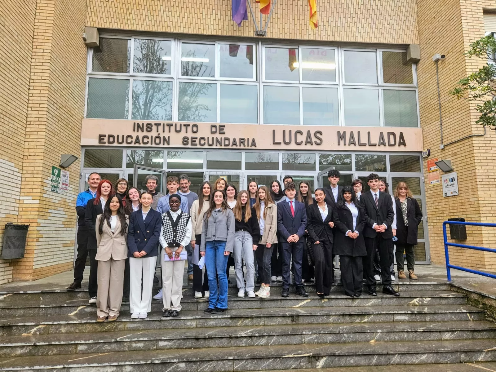 El IES Lucas Mallada celebra su VI Torneo de Debate.