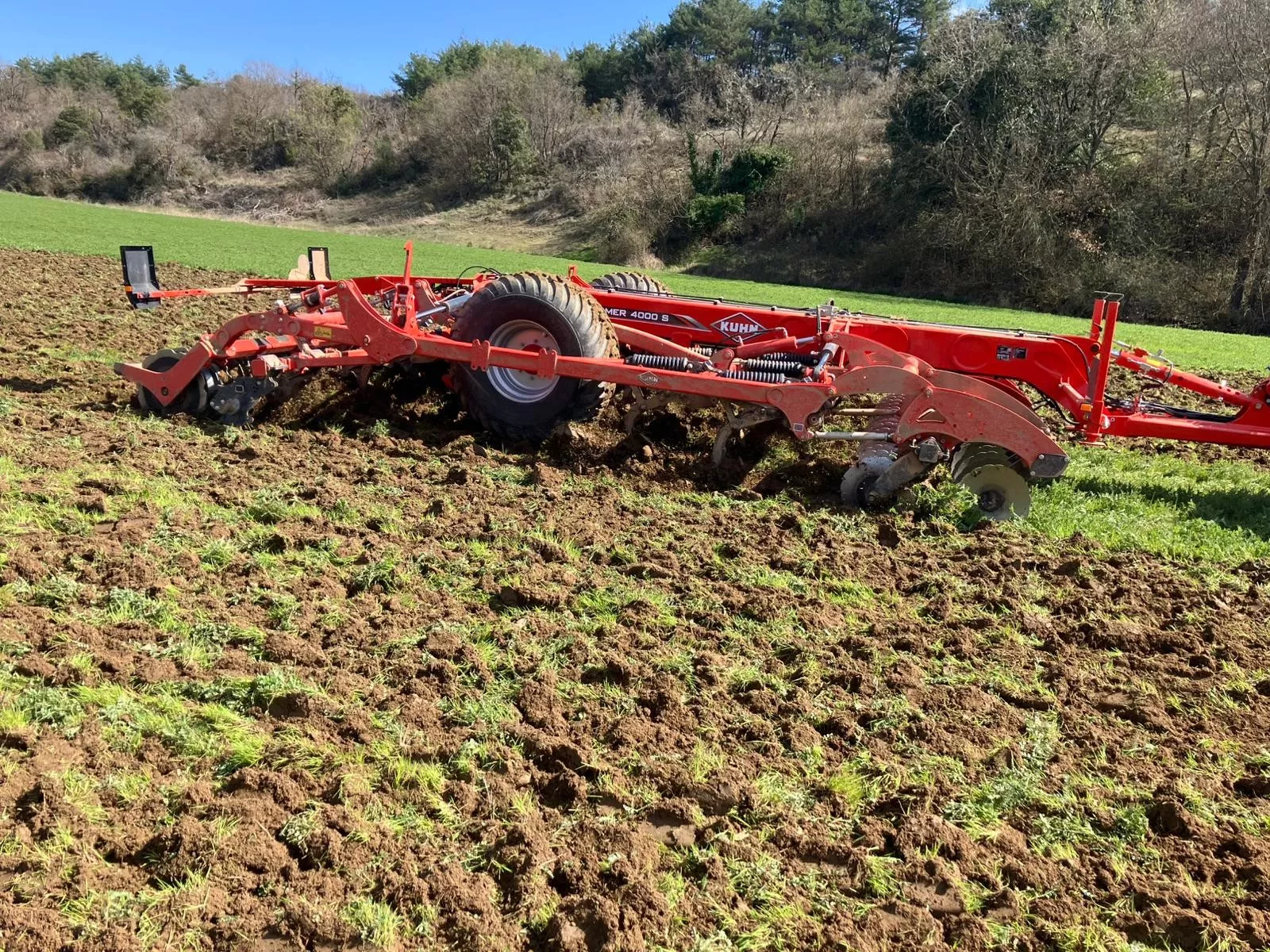 Transformador Performer Select trabajando en un campo en Álava