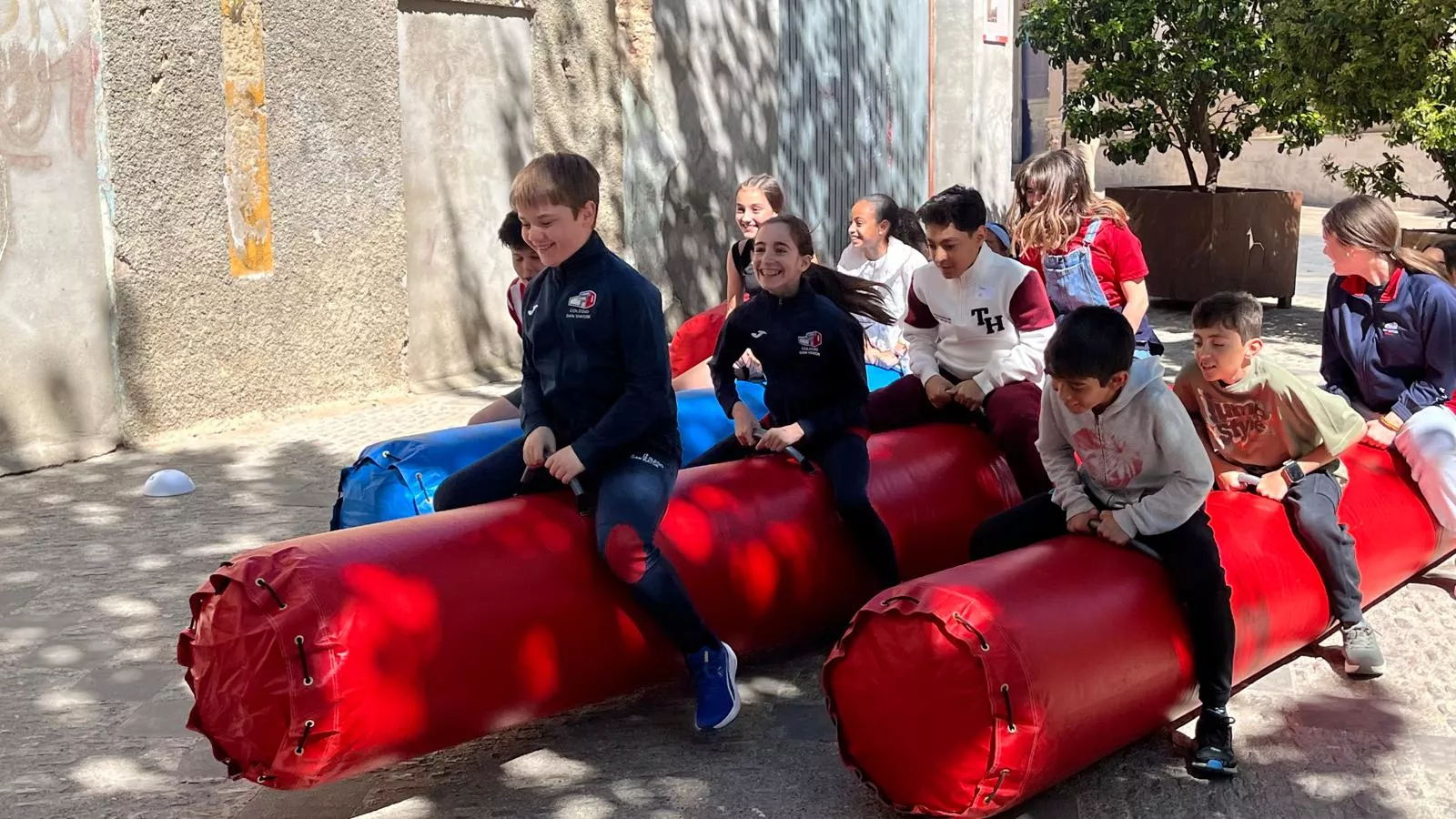 Celebración en Huesca del Día del Juego en la Calle. Foto Mercedes Manterola