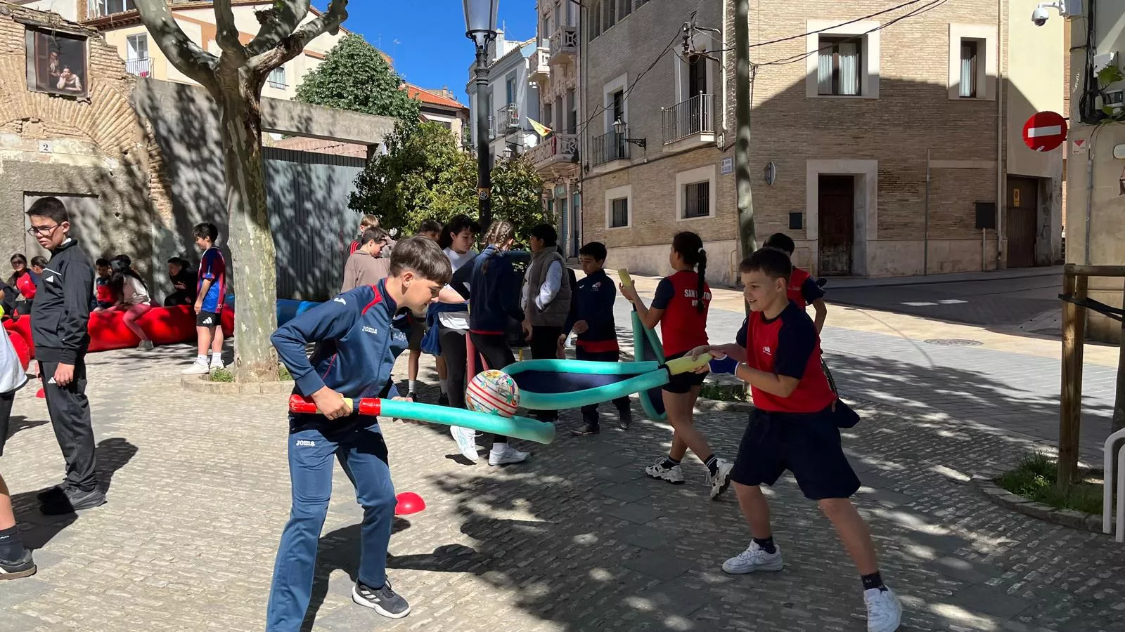Celebración en Huesca del Día del Juego en la Calle. Foto Mercedes Manterola