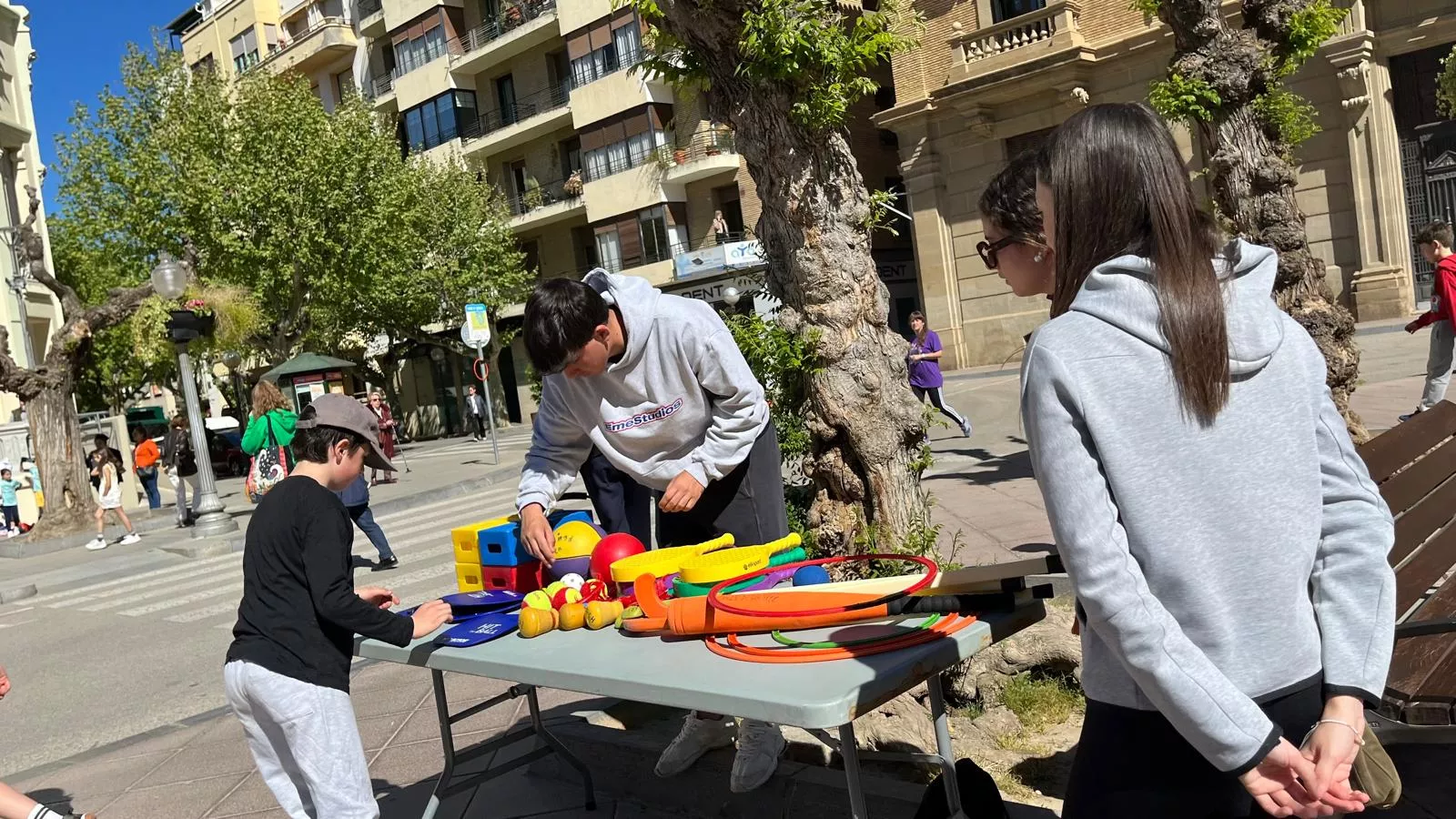 Celebración en Huesca del Día del Juego en la Calle. Foto Mercedes Manterola