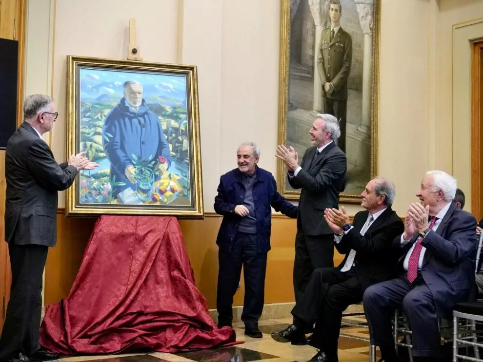 Marcelno Iglesias y Jorge Azcón tras desvelar el retrato del primero