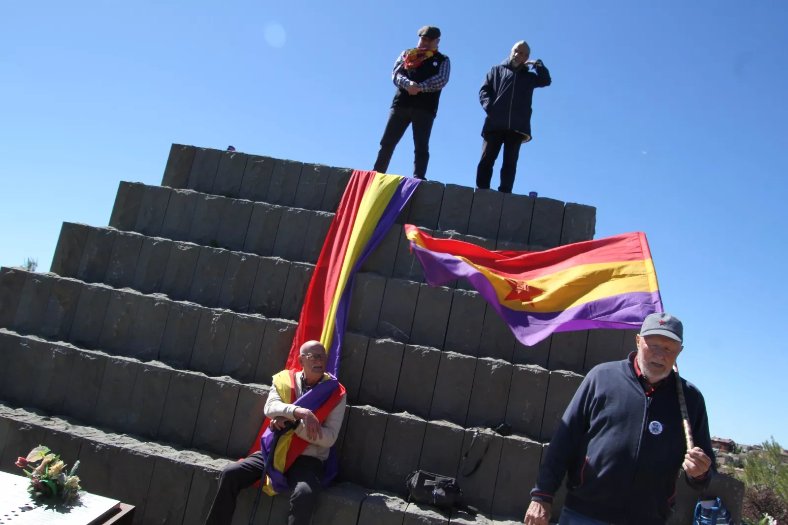 Actos celebrados por el CRMAHU el 14 de abril. Foto Carlos Neofato