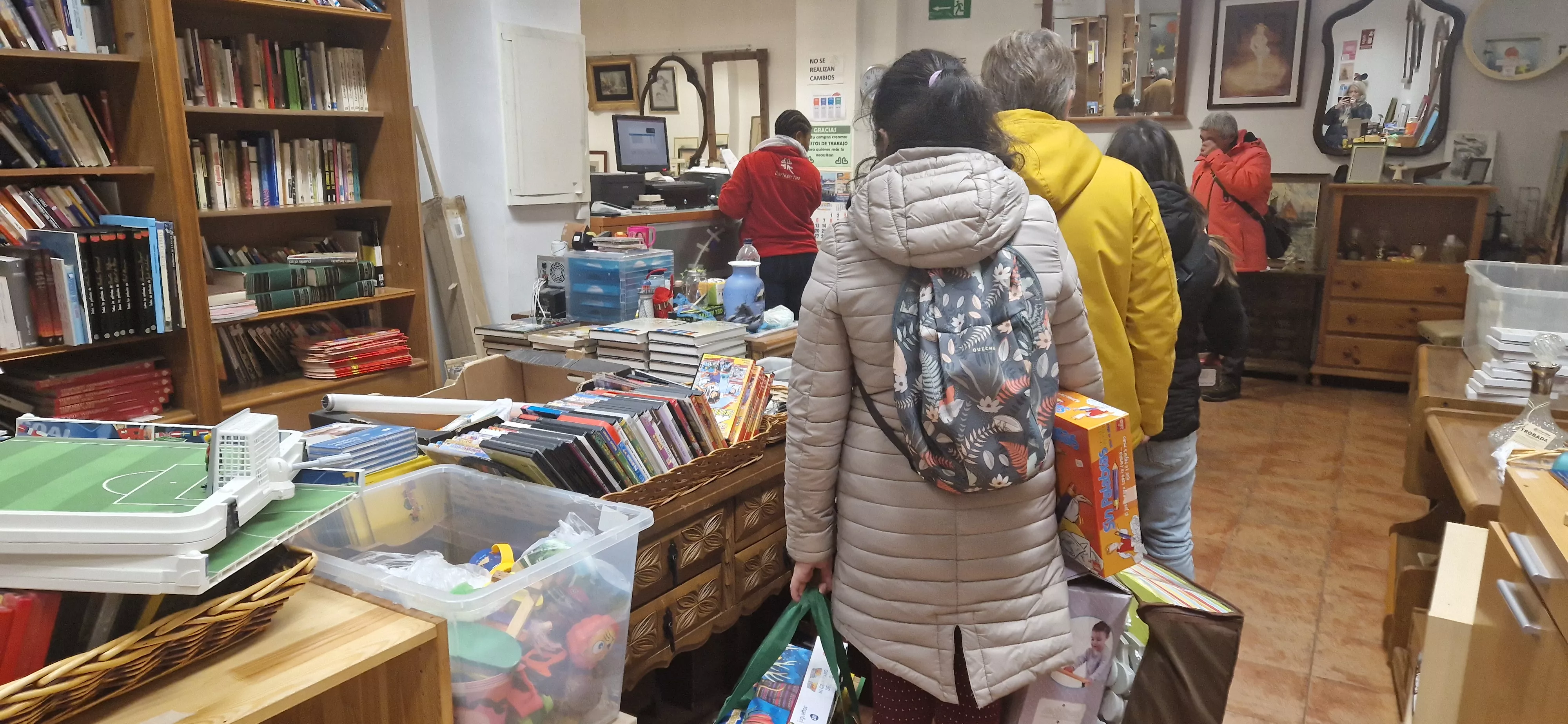 Carinsertas celebra su Rastrillo Solidario de Libros en Huesca.
