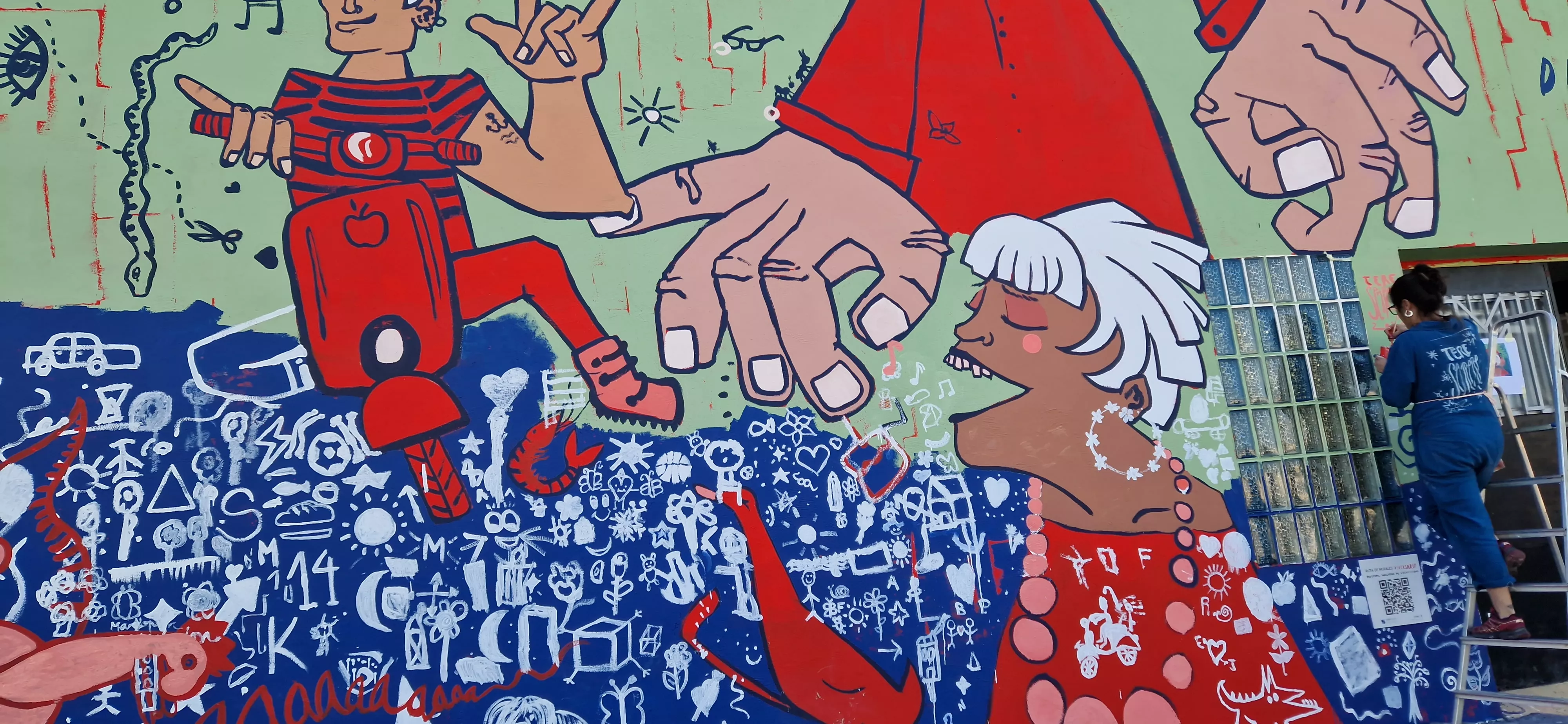 Inauguración del mural de Tere Sempere en Diversario. Foto Myriam Martínez