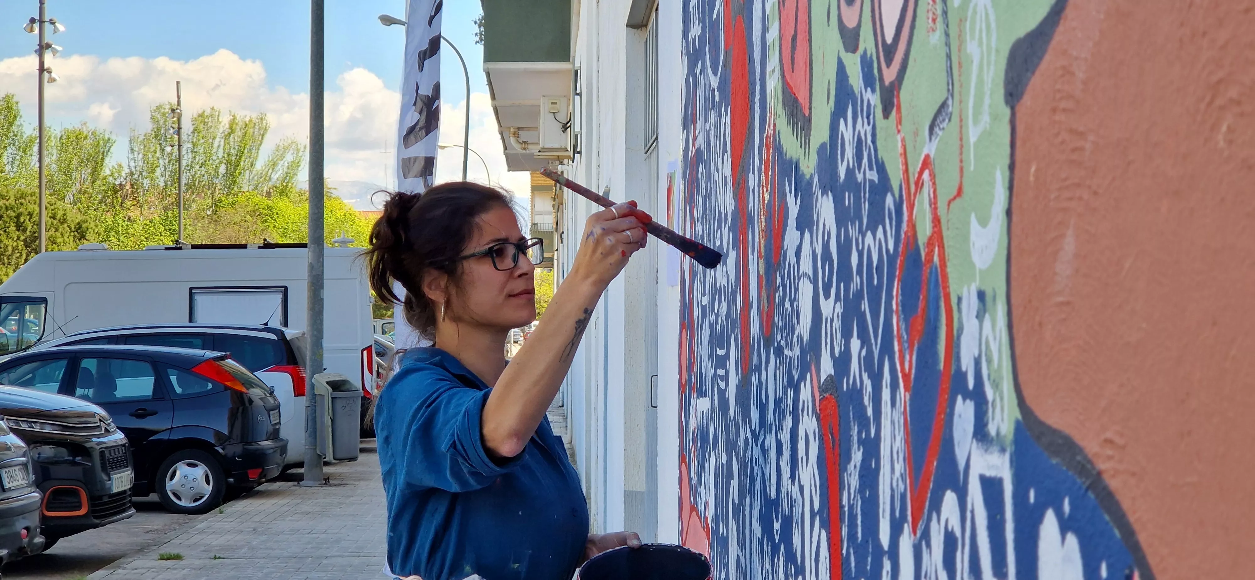 Inauguración del mural de Tere Sempere en Diversario. Foto Myriam Martínez