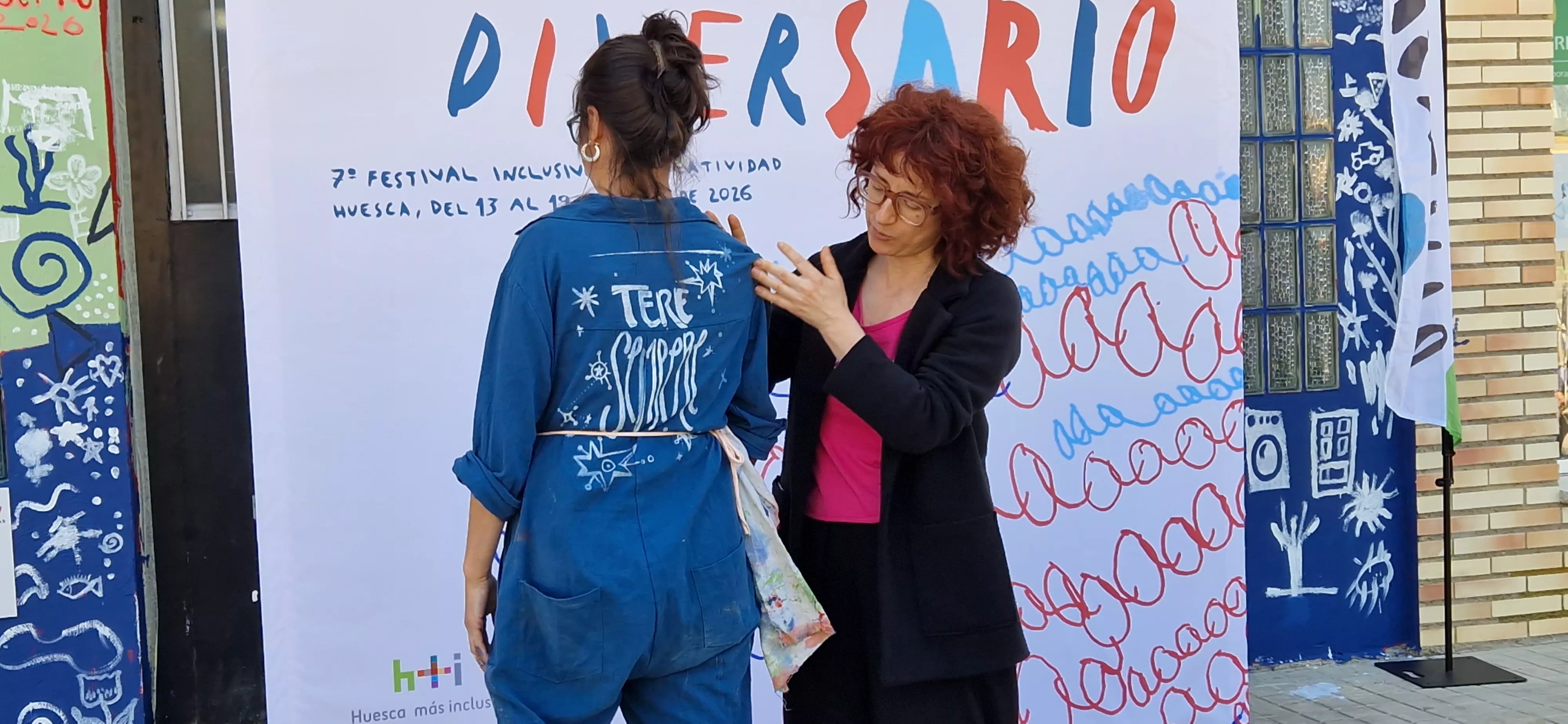 Inauguración del mural de Tere Sempere en Diversario. Foto Myriam Martínez