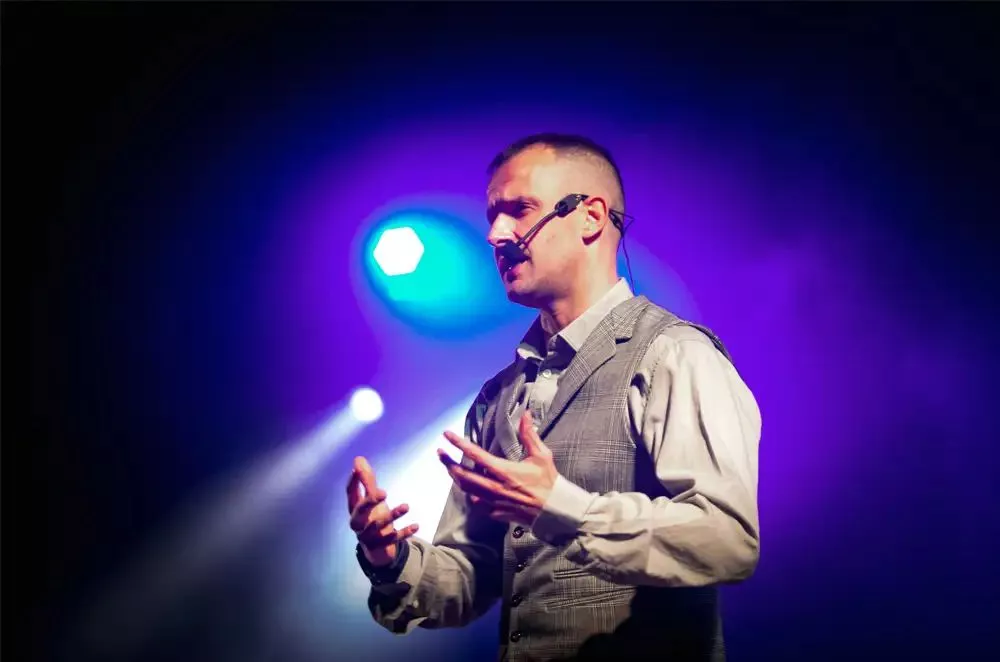 Sergio Bernués, Nada es verdad