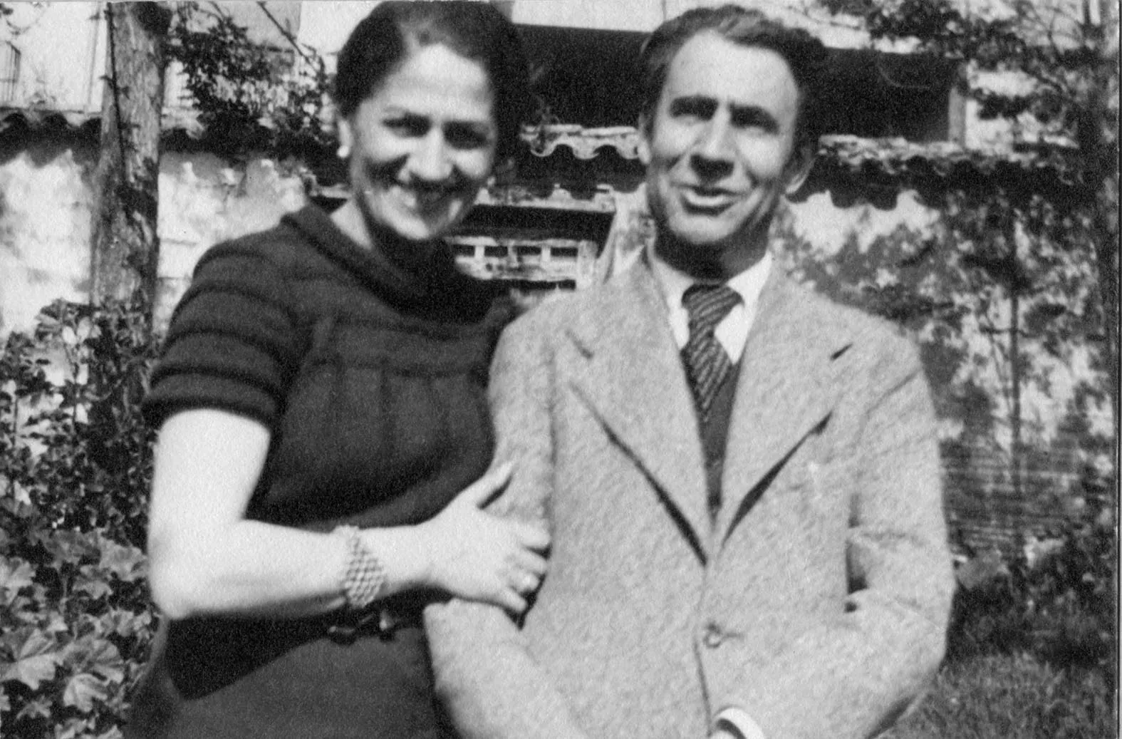 Concha Monrás y Ramón Acín.