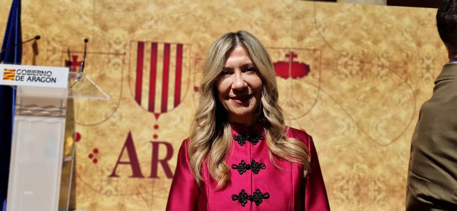 Mar Vaquero, antes del Día de Aragón en Huesca, ha tratado sobre las negociaciones con VOX. Foto Myriam Martínez