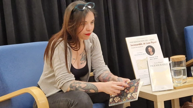 Luna Miguel en la Biblioteca Durán Gudiol de Huesca. Foto Myriam Martínez